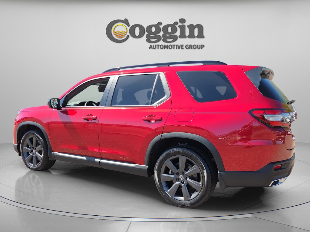 Used 2025 Honda Pilot Sport SUV