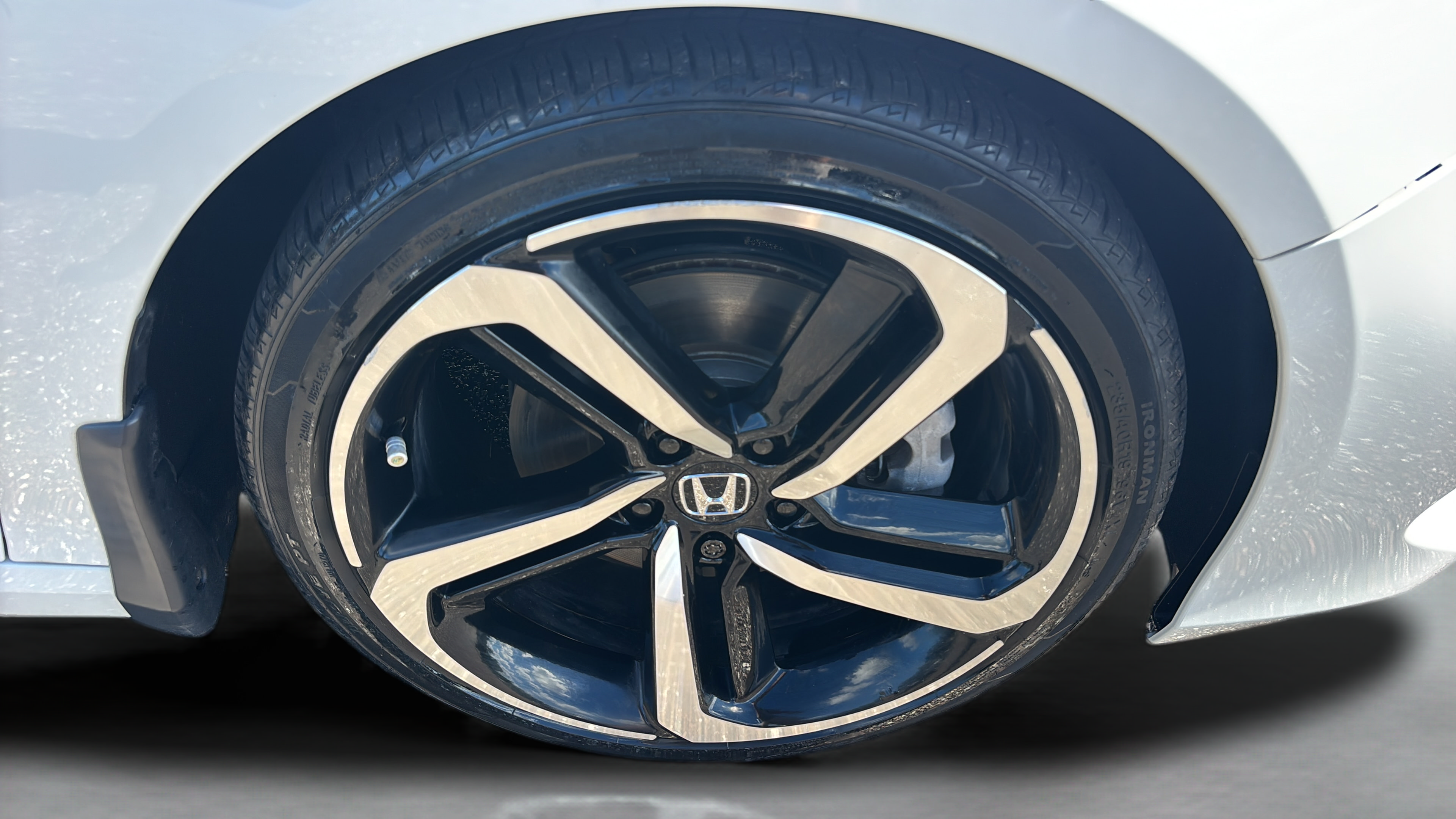 2021 Honda Accord Sport - Photo 38