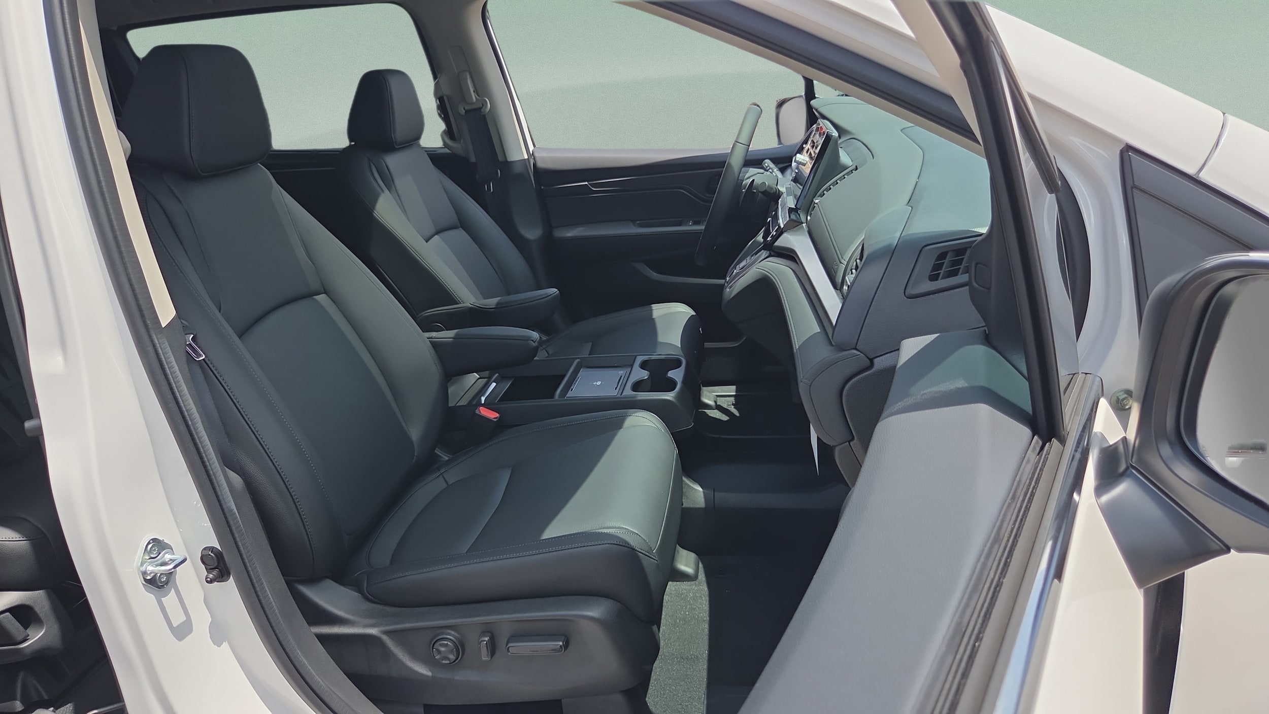 2026 Honda Odyssey EX-L - Photo 18