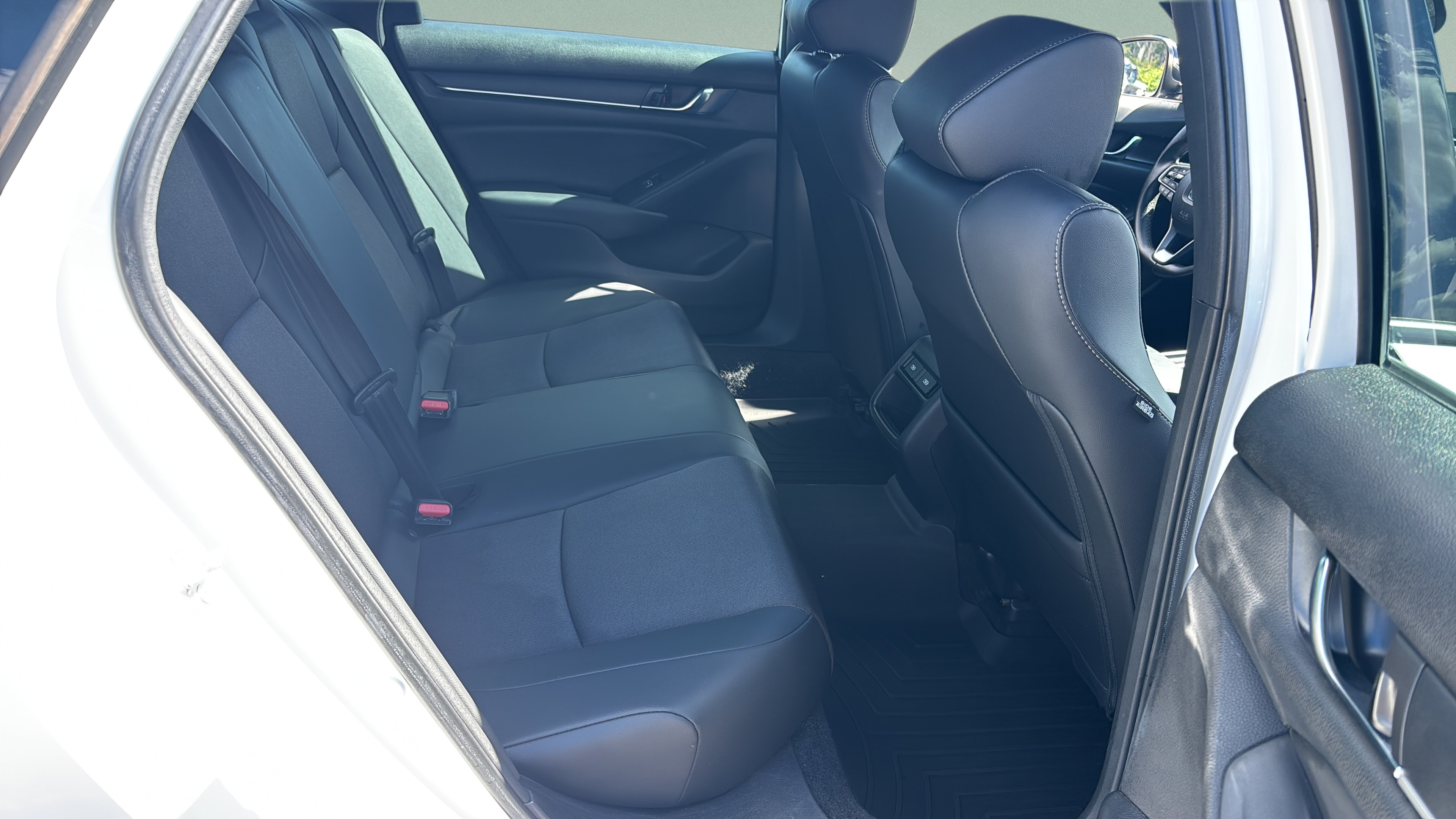 2021 Honda Accord Sport - Photo 15