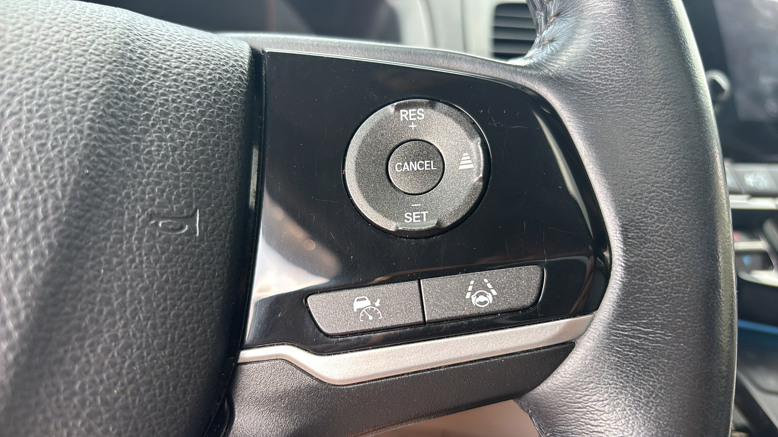 2022 Honda Odyssey Touring - Photo 28