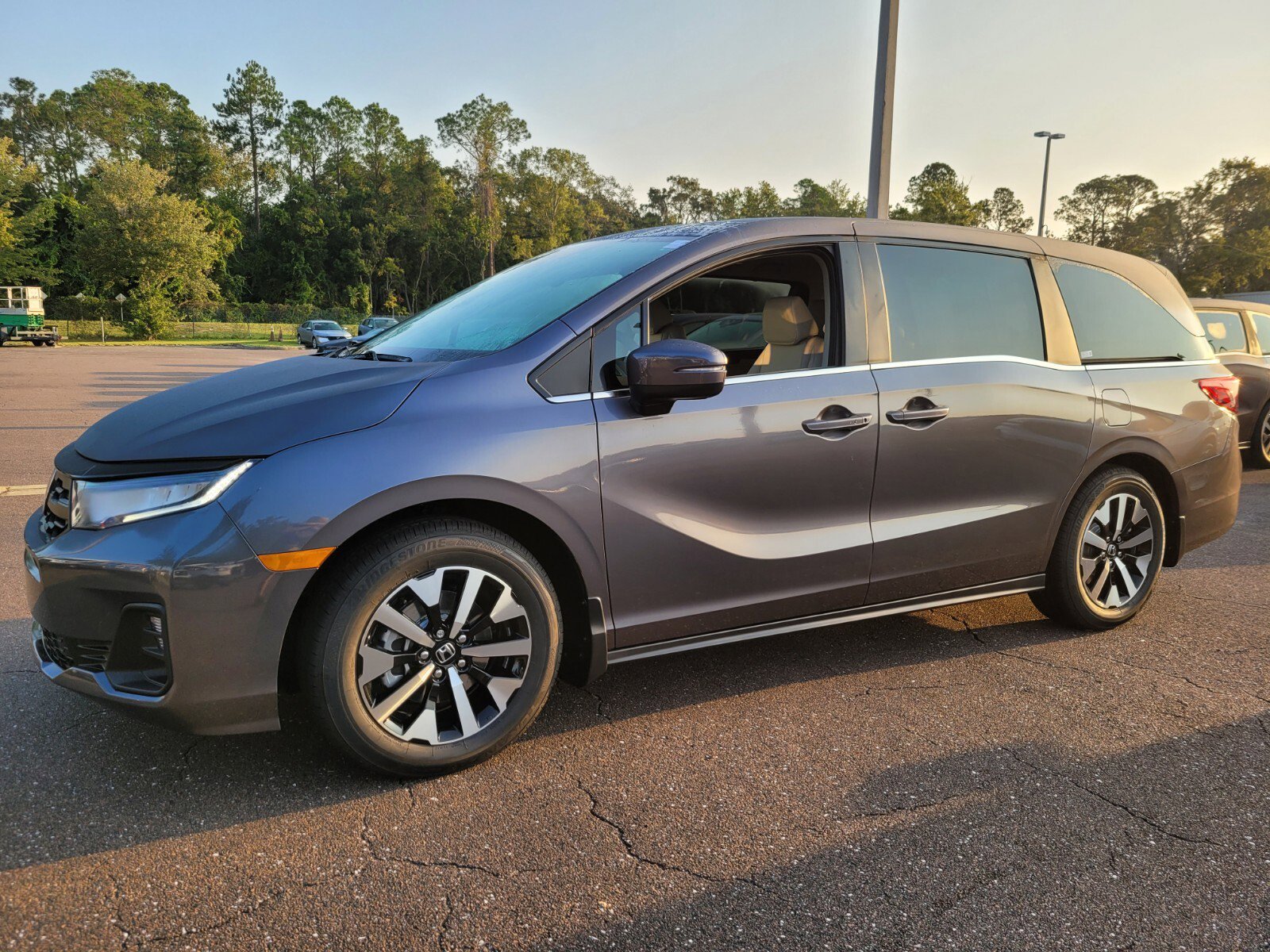 2026 Honda Odyssey EX-L photo 3