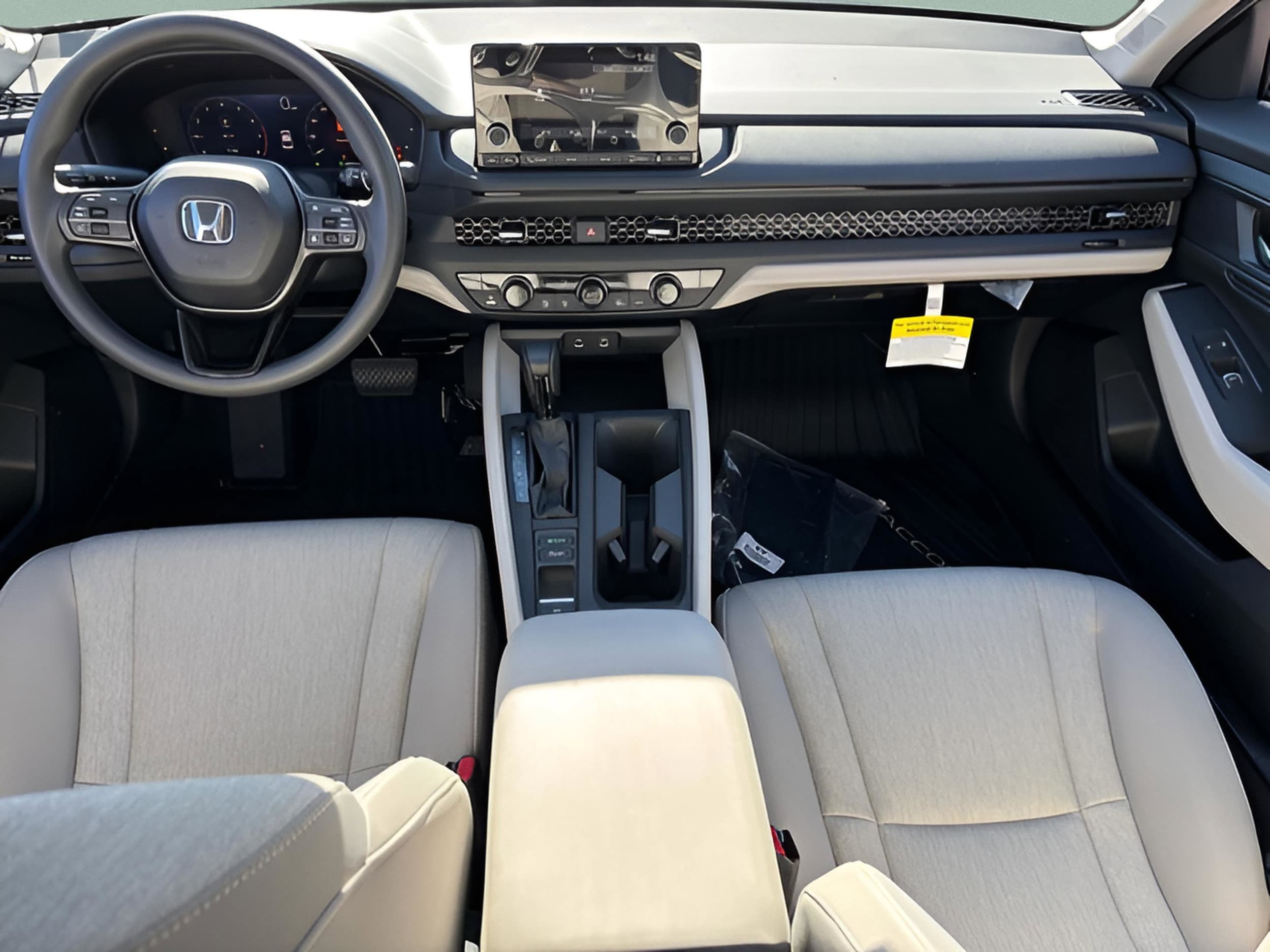 2025 Honda Accord SE - Photo 21