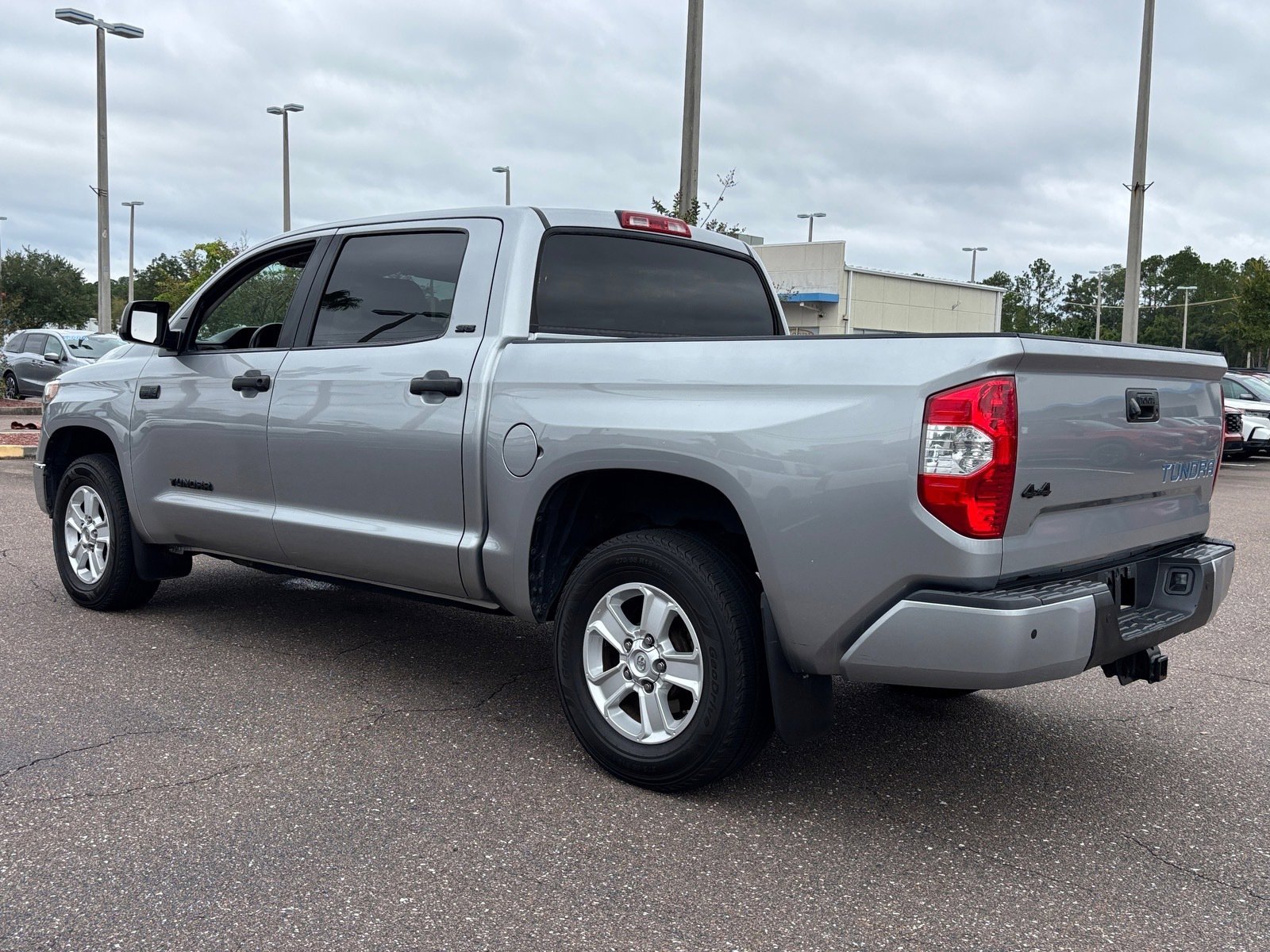 2019 Toyota Tundra SR5 Grade photo 3