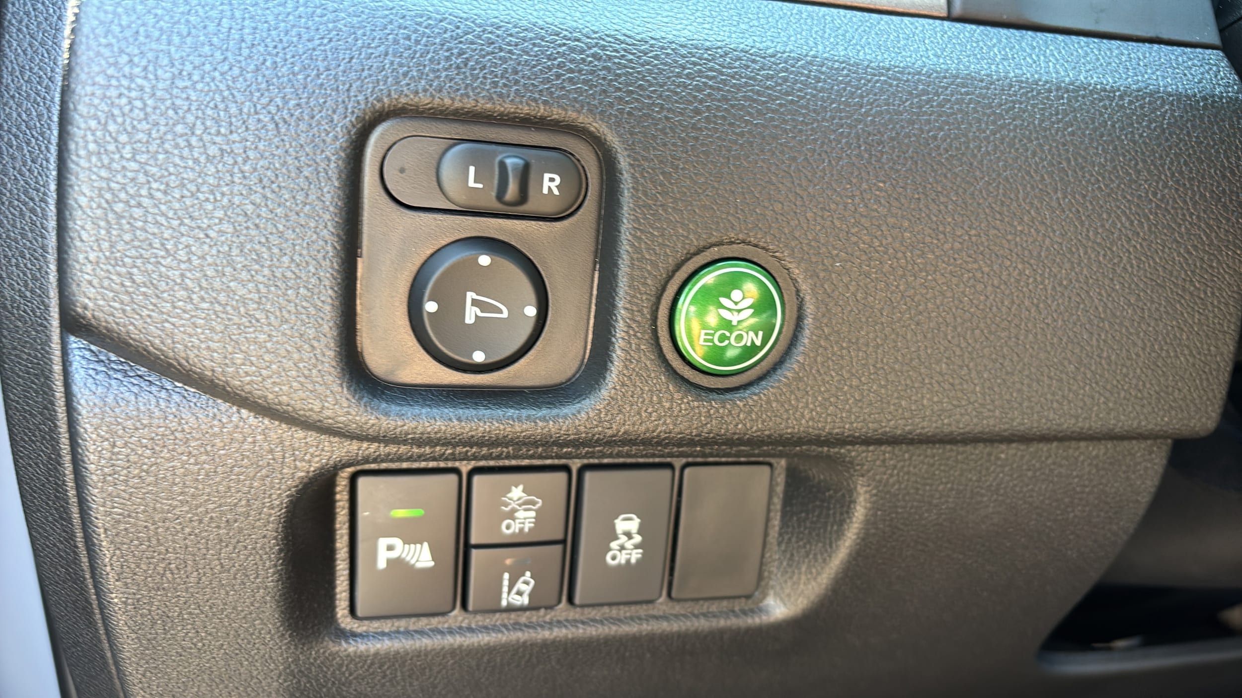 2025 Honda Passport EX-L - Photo 20