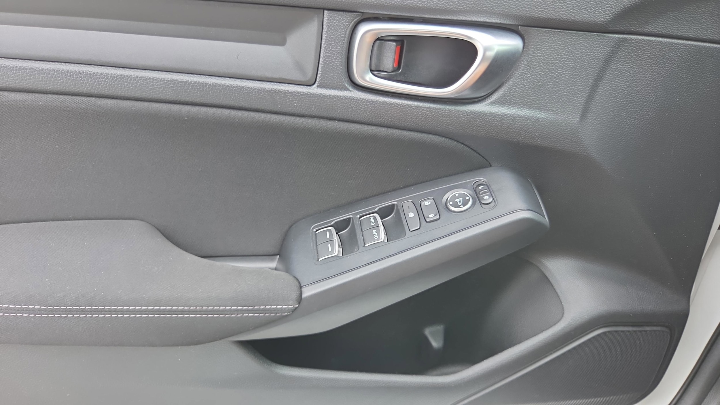 2023 Honda Civic Hatchback Sport - Photo 18