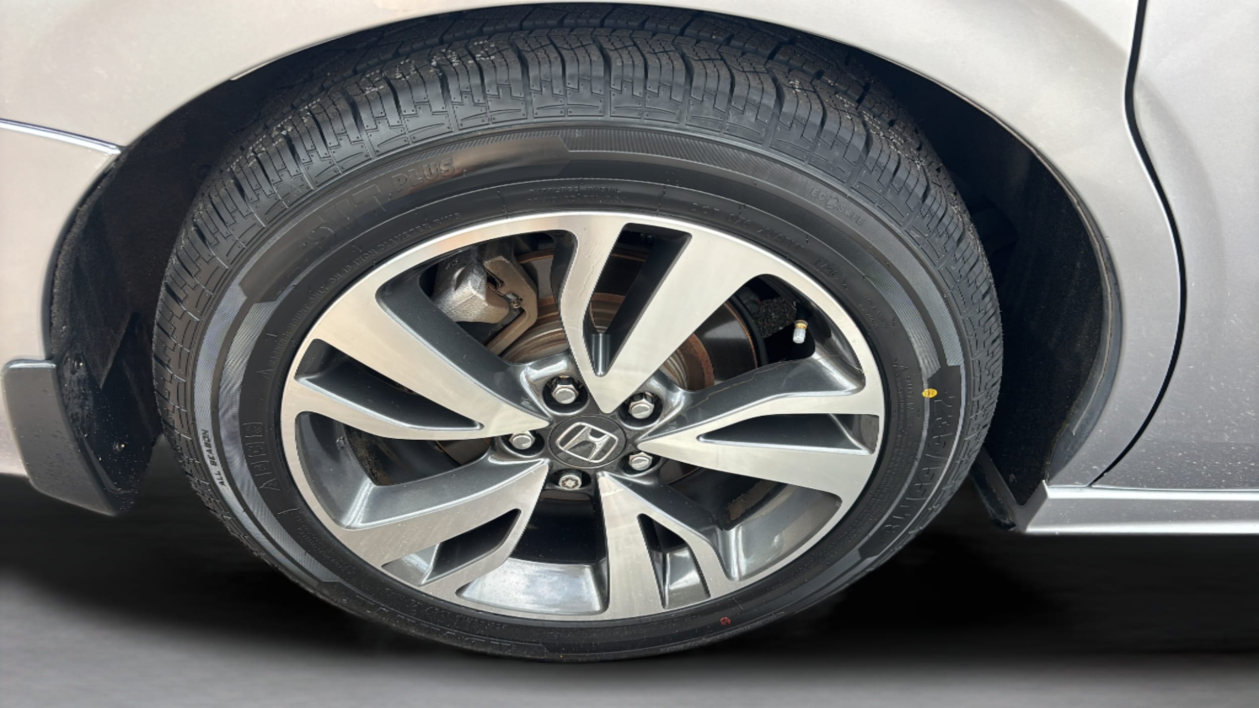 2022 Honda Odyssey Touring - Photo 36