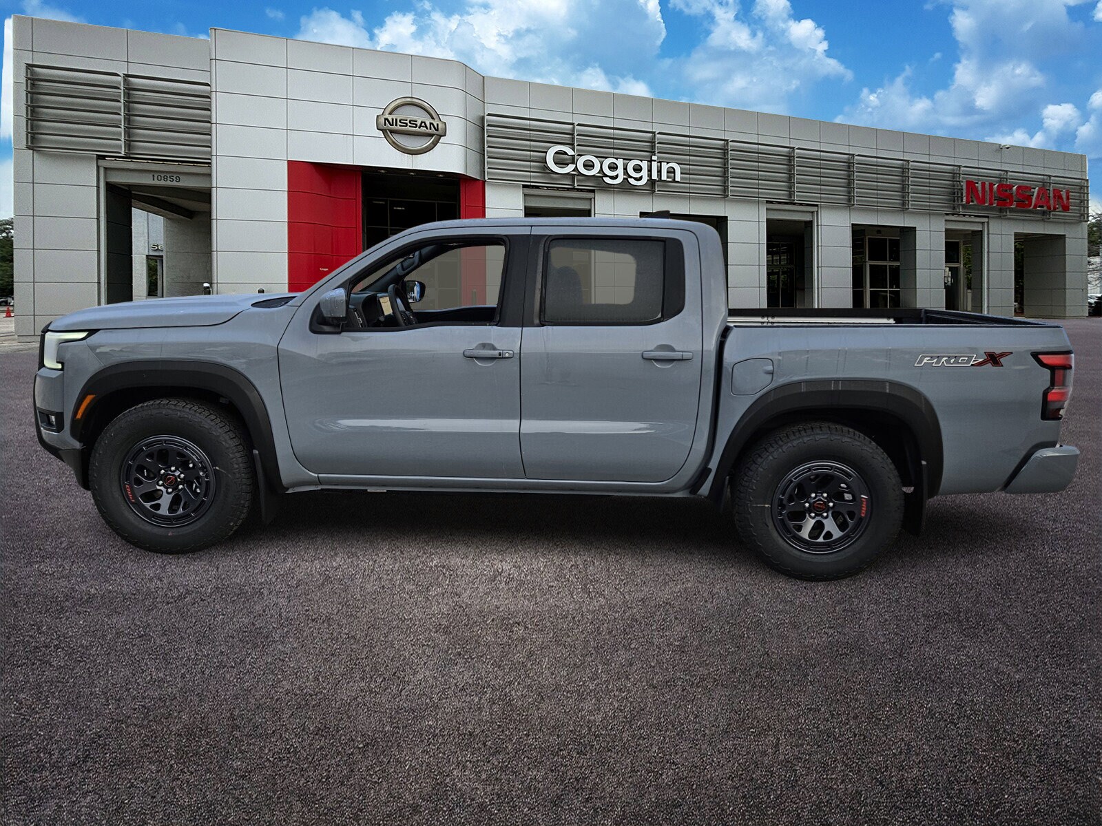 2026 Nissan Frontier PRO-X photo 3