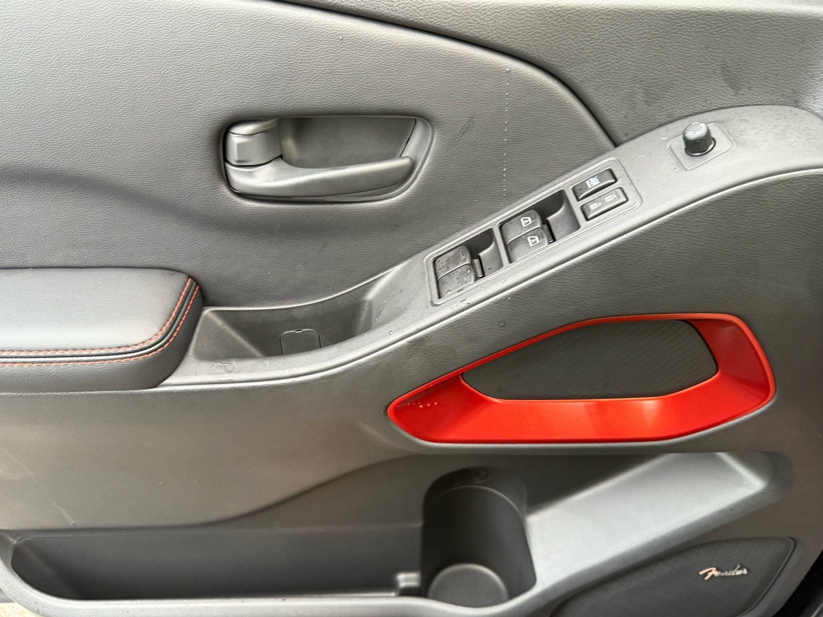 2026 Nissan Frontier PRO-X photo 2