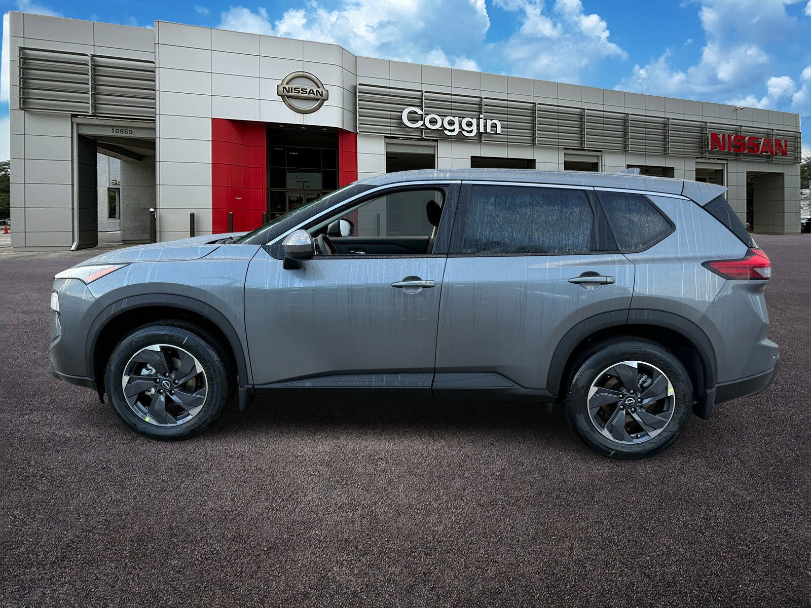 2026 Nissan Rogue SV photo 2
