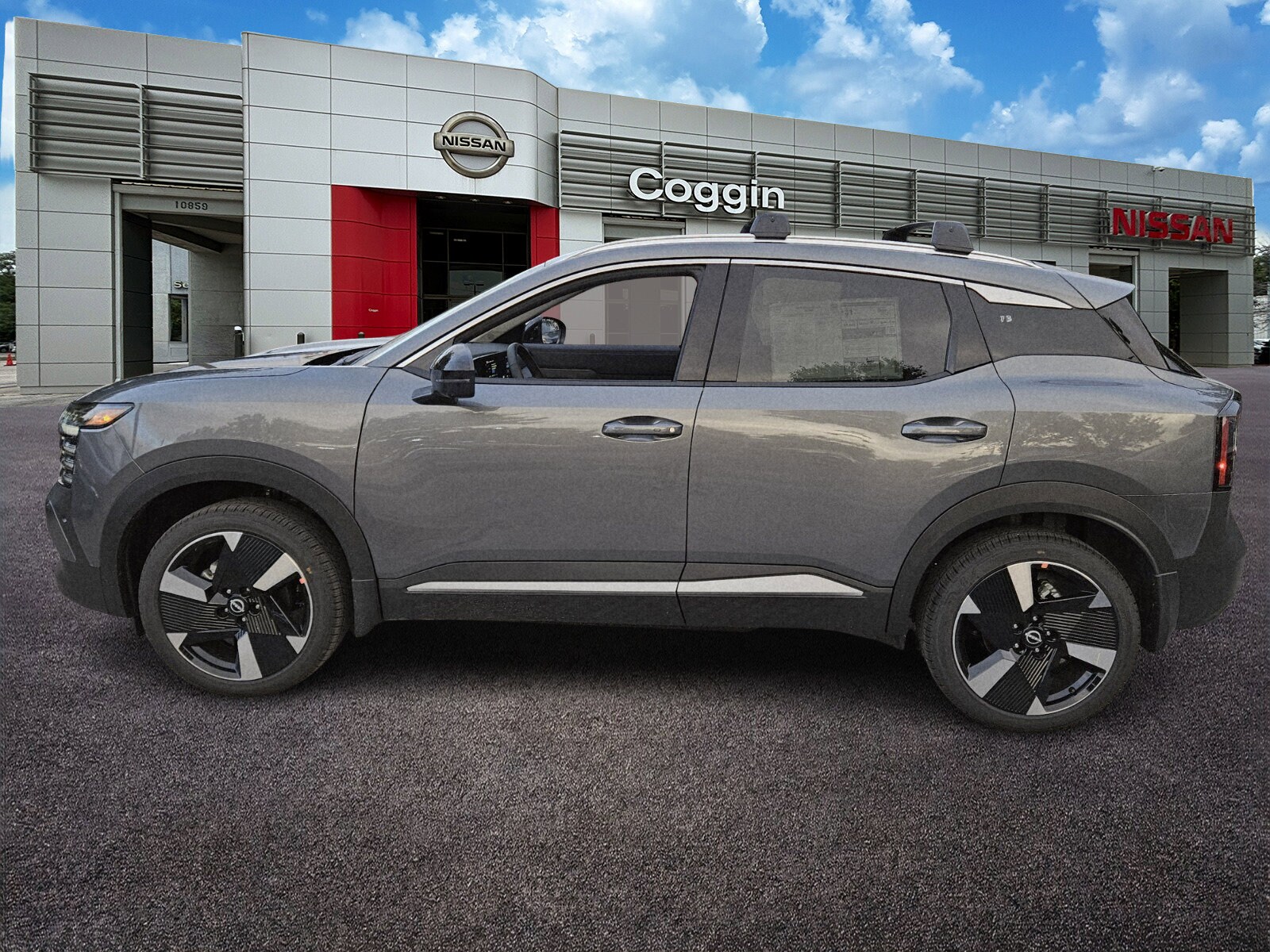 2026 Nissan Kicks SR photo 3