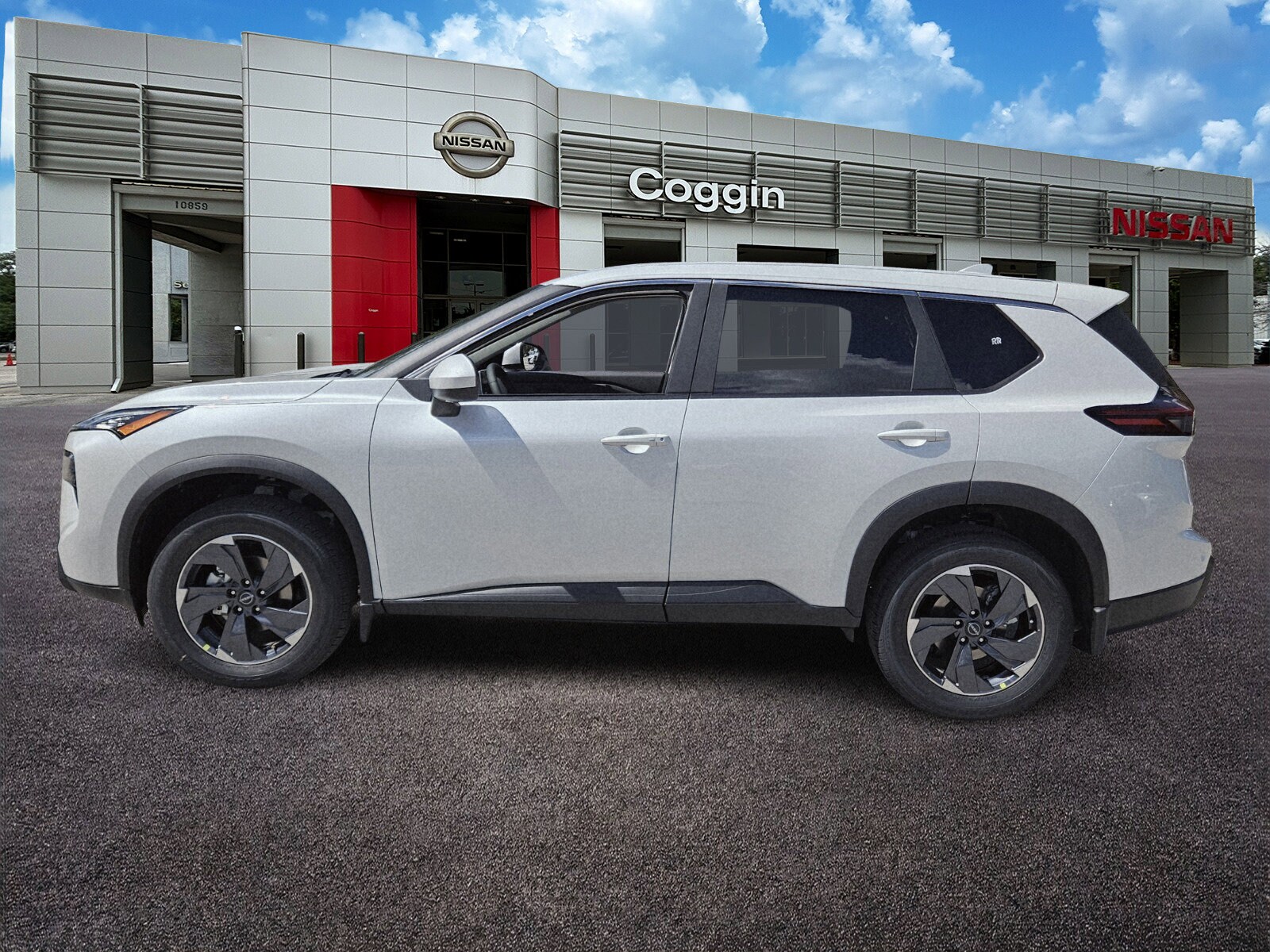 2026 Nissan Rogue SV photo 2