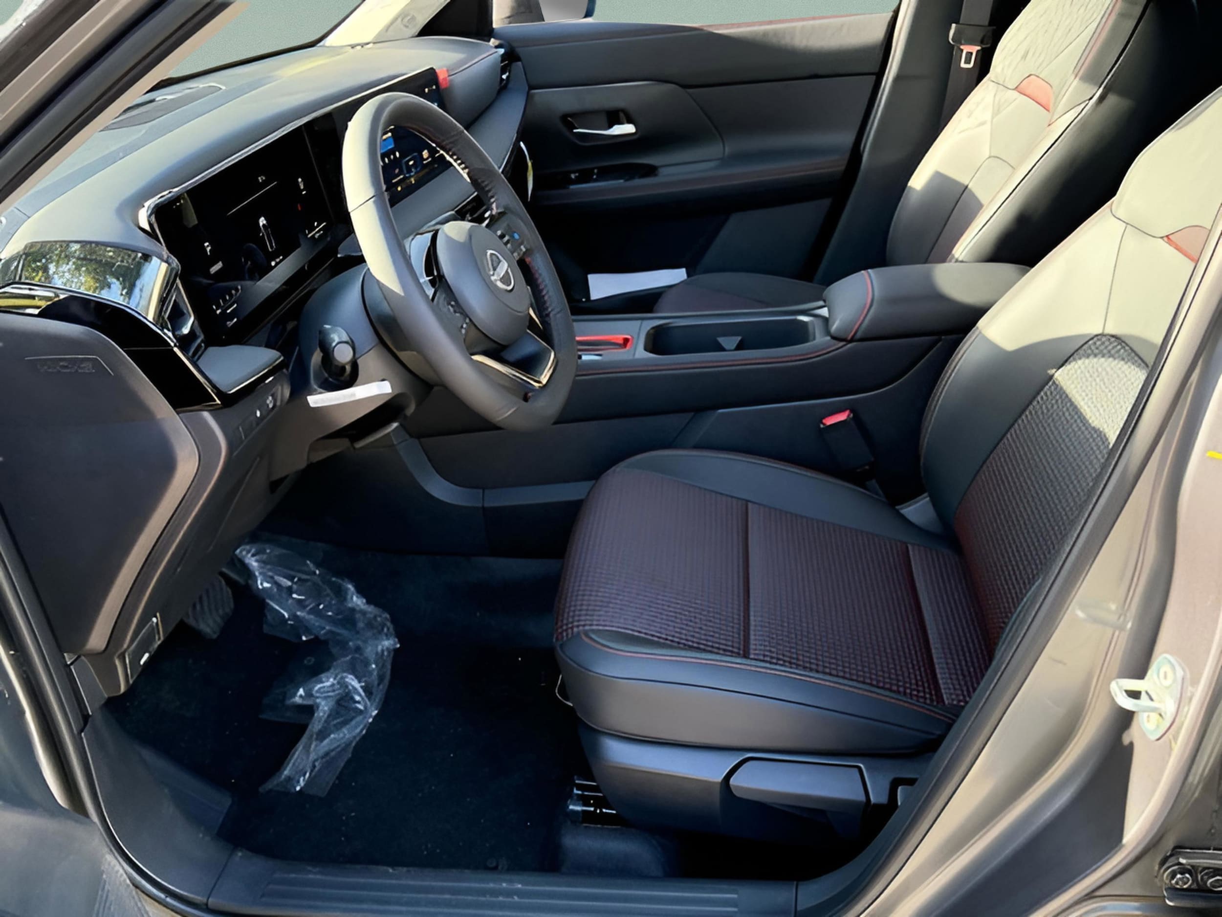 2026 Nissan KICKS SR - Photo 19