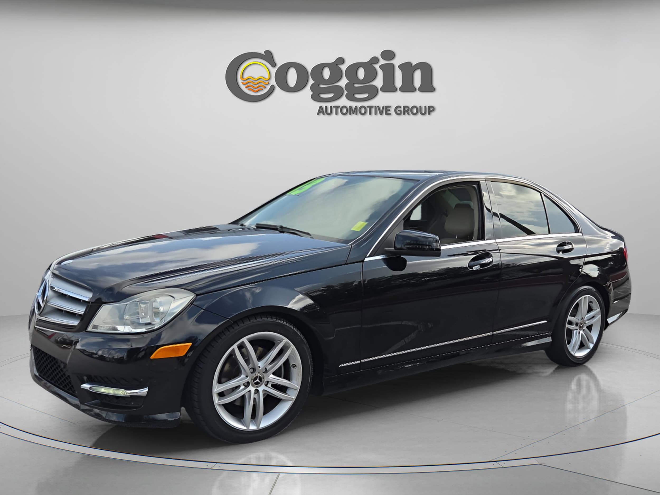 2013 Mercedes-Benz C-Class's photo