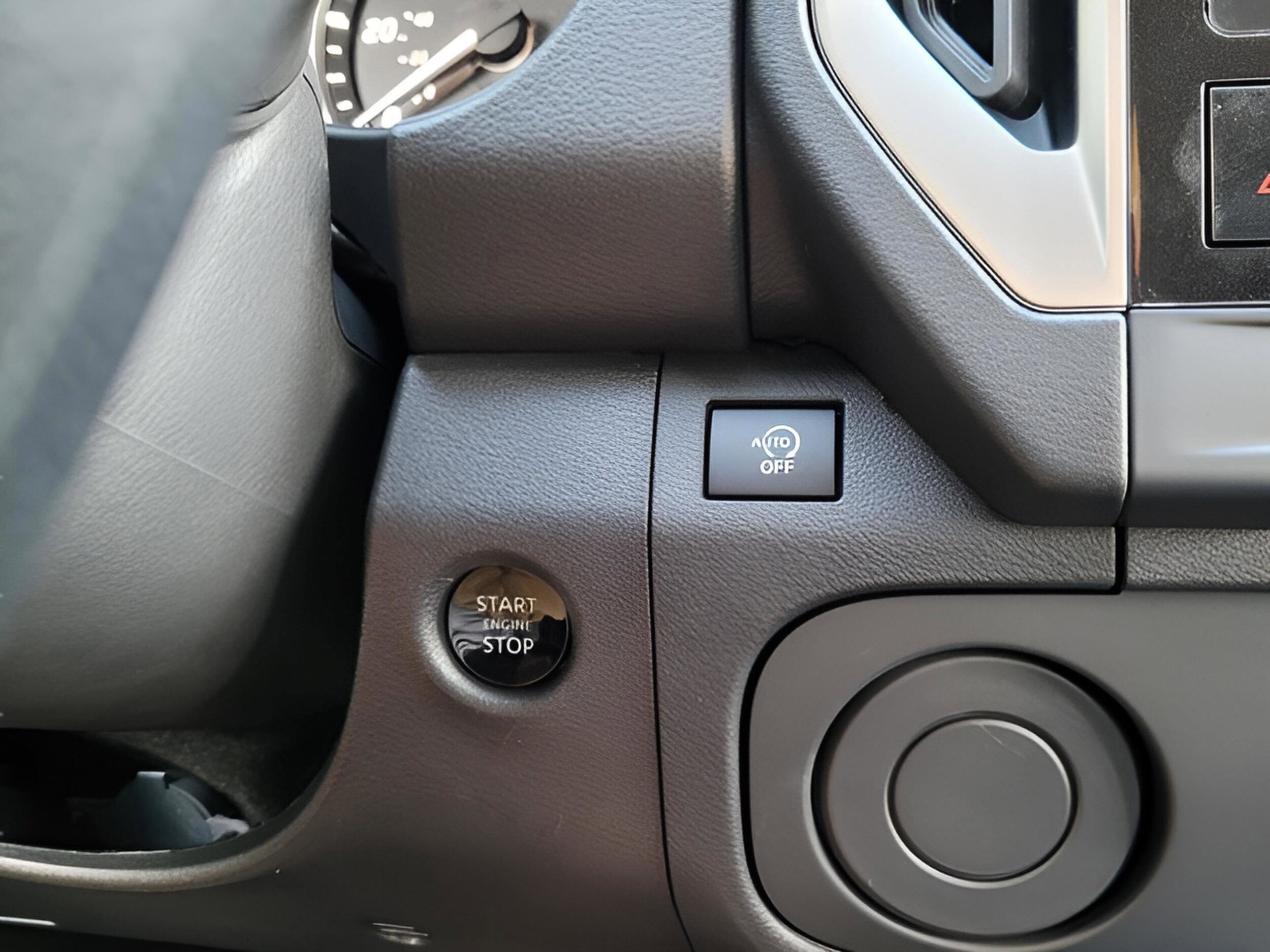 2026 Nissan Frontier SV - Photo 19