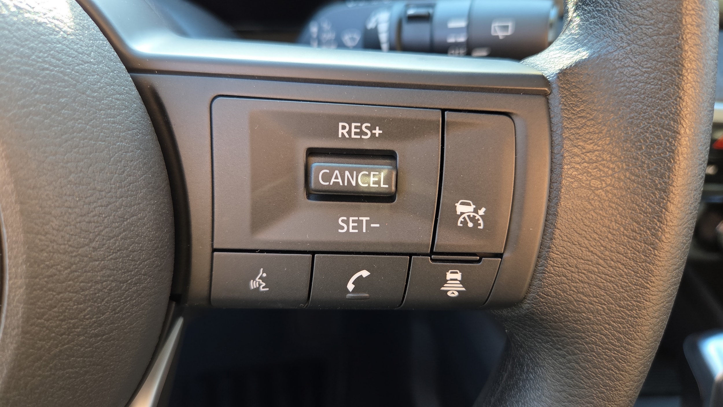 2026 Nissan KICKS SV - Photo 27