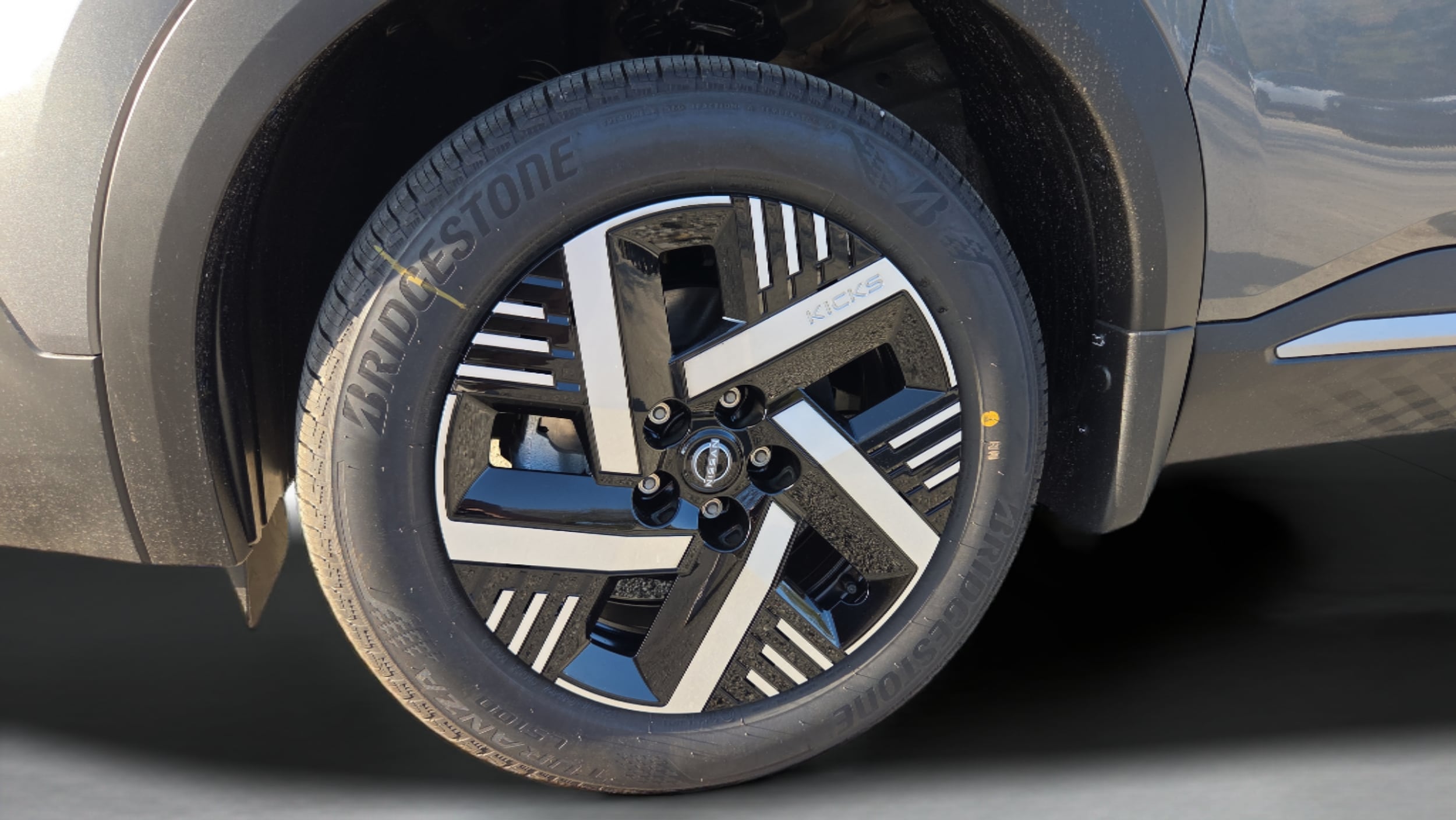 2026 Nissan KICKS SV - Photo 31