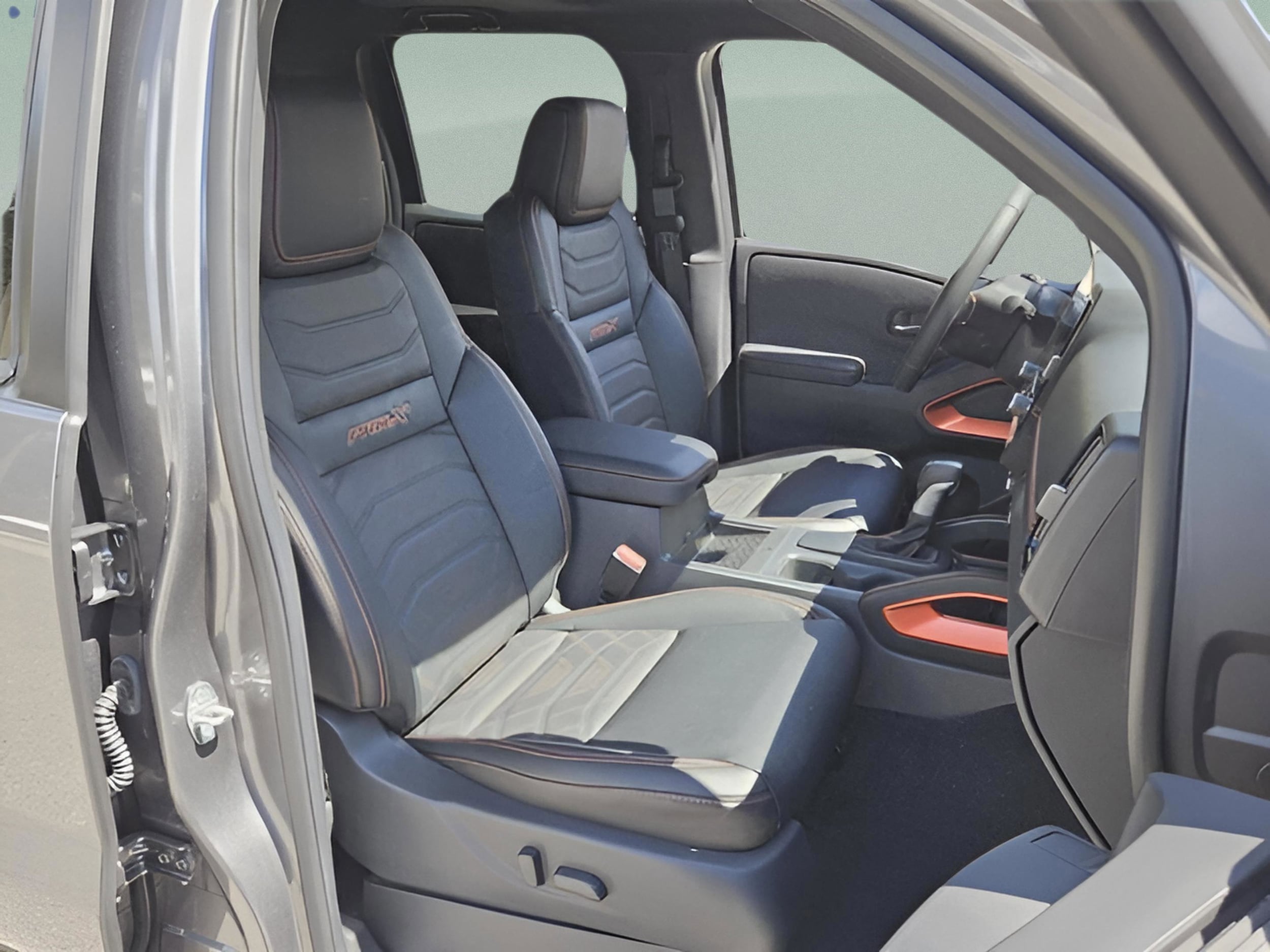 2026 Nissan Frontier PRO-X - Photo 12