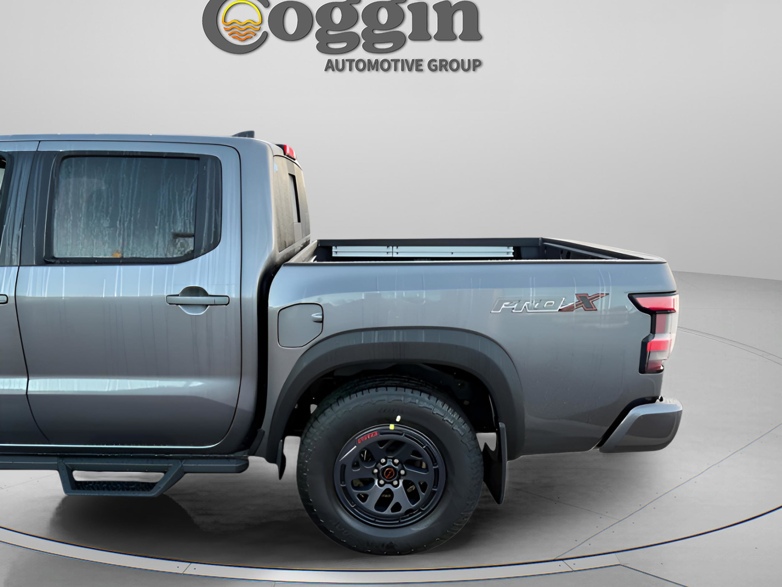 2026 Nissan Frontier PRO-X - Photo 8