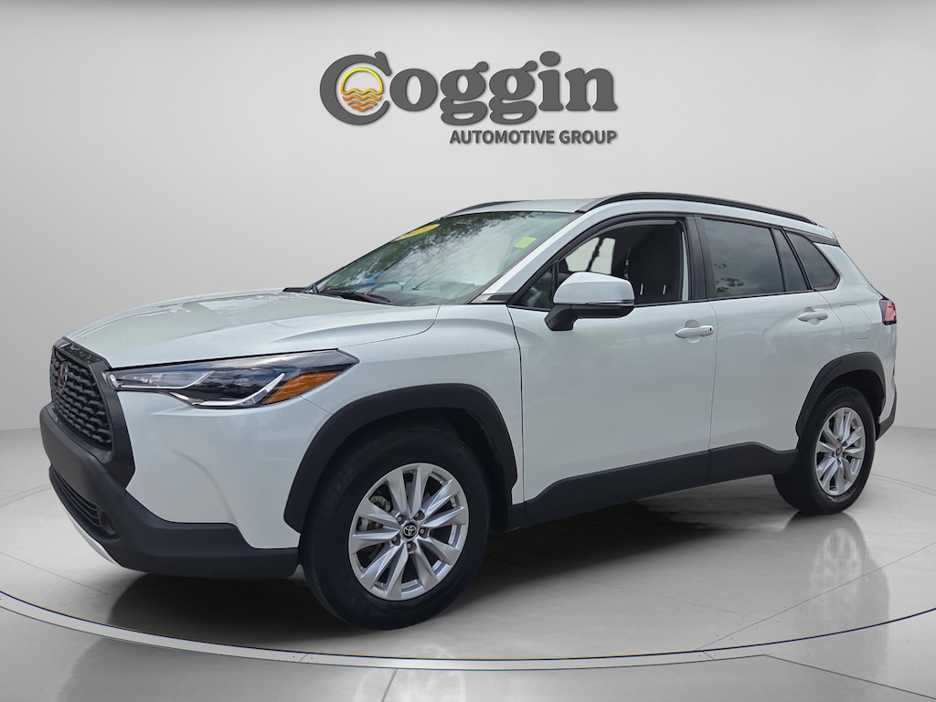 Used 2023 Toyota Corolla Cross LE SUV