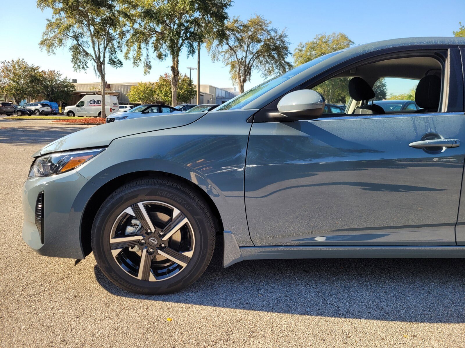 2025 Nissan Sentra SV photo 2