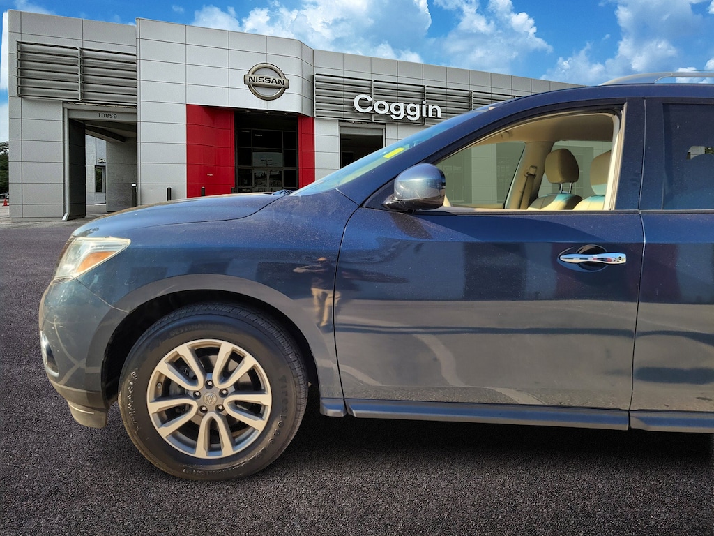 Used 2015 Nissan Pathfinder SUV