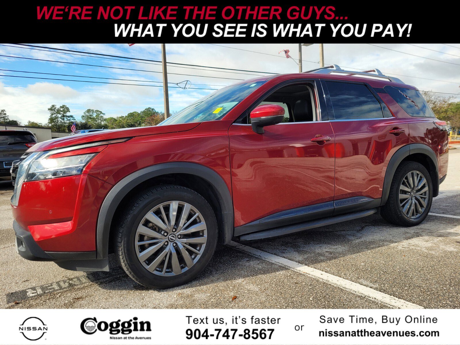 2022 Nissan Pathfinder SL's photo