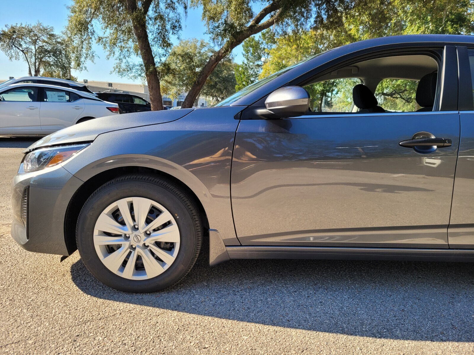 2025 Nissan Sentra S photo 2