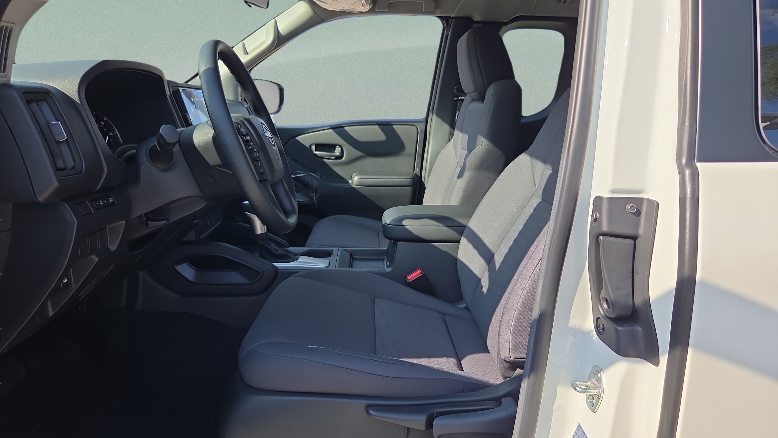 2026 Nissan Frontier S - Photo 10