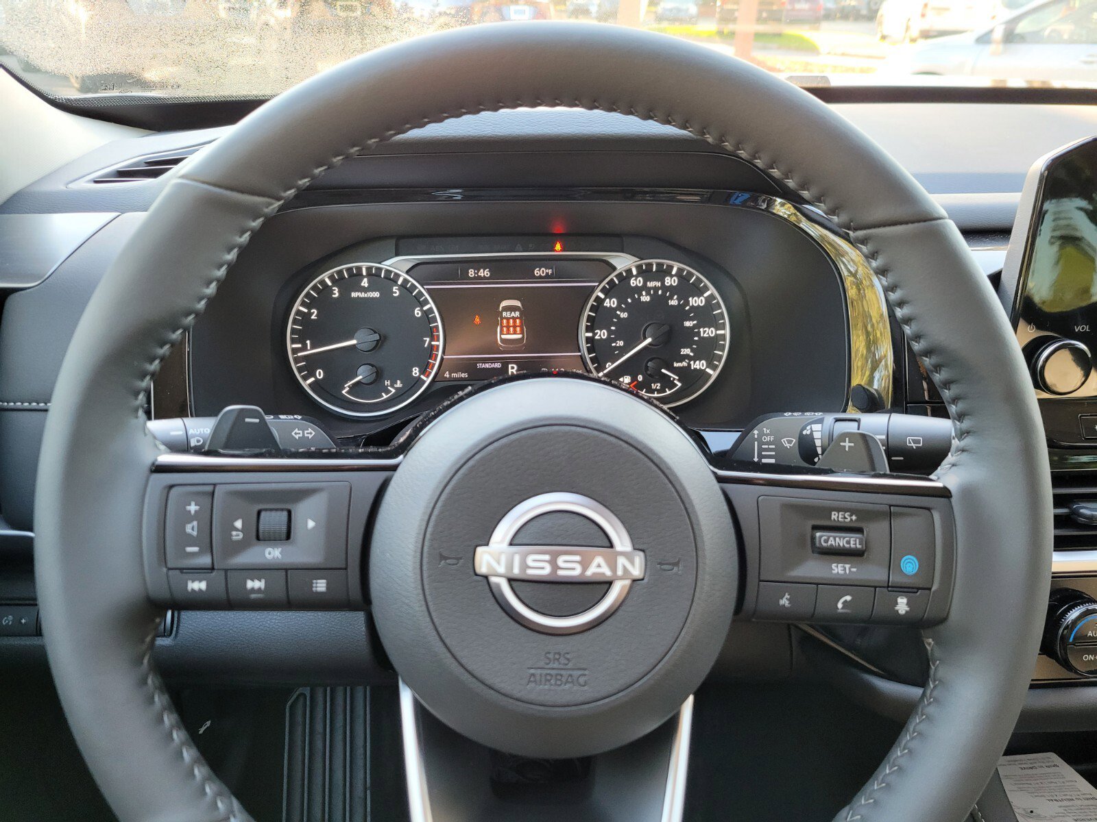 2025 Nissan Pathfinder SL photo 4