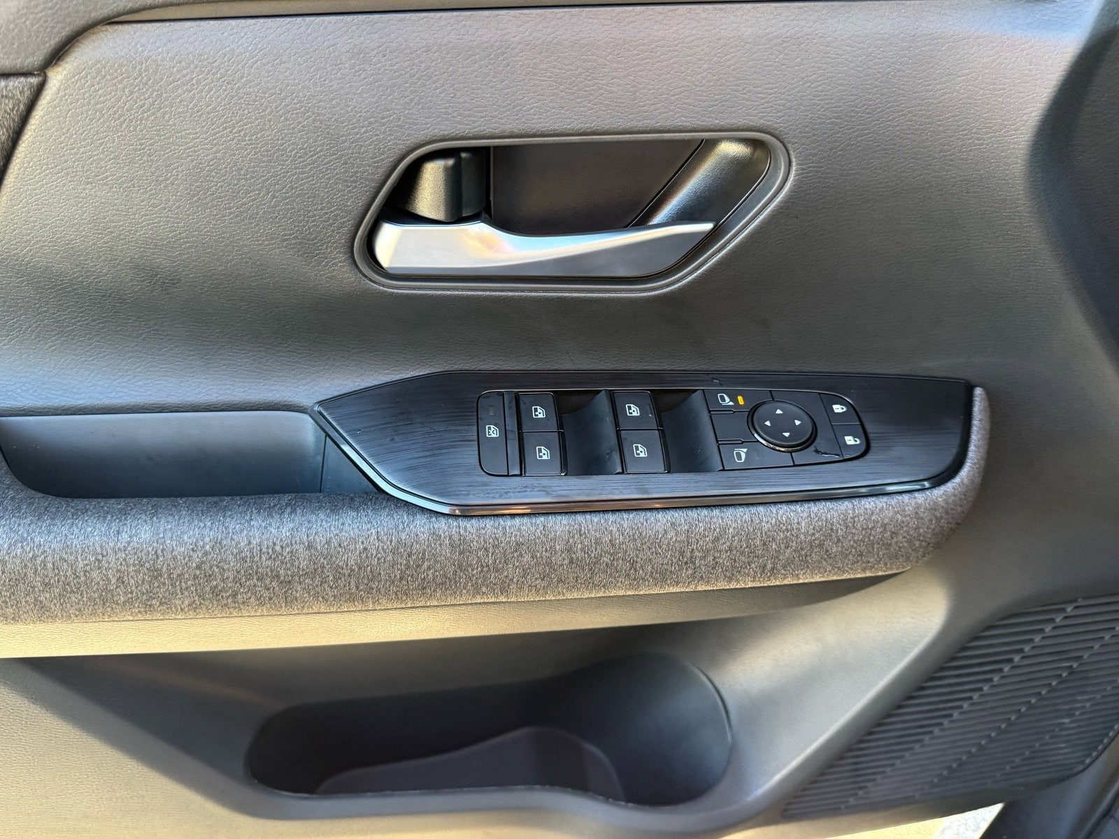 2026 Nissan Kicks SV photo 4