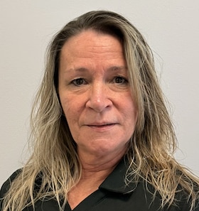 Staff member Dawn Neville from ID_5acdf15b18c6