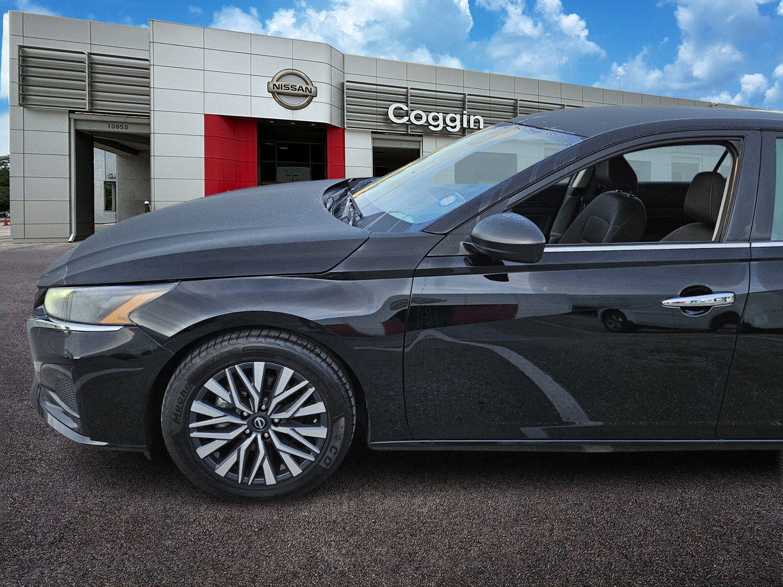 Used 2024 Nissan Altima SV with VIN 1N4BL4DV5RN305139 for sale in Jacksonville, FL