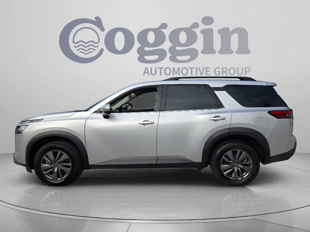 Used 2025 Nissan Pathfinder SV SUV
