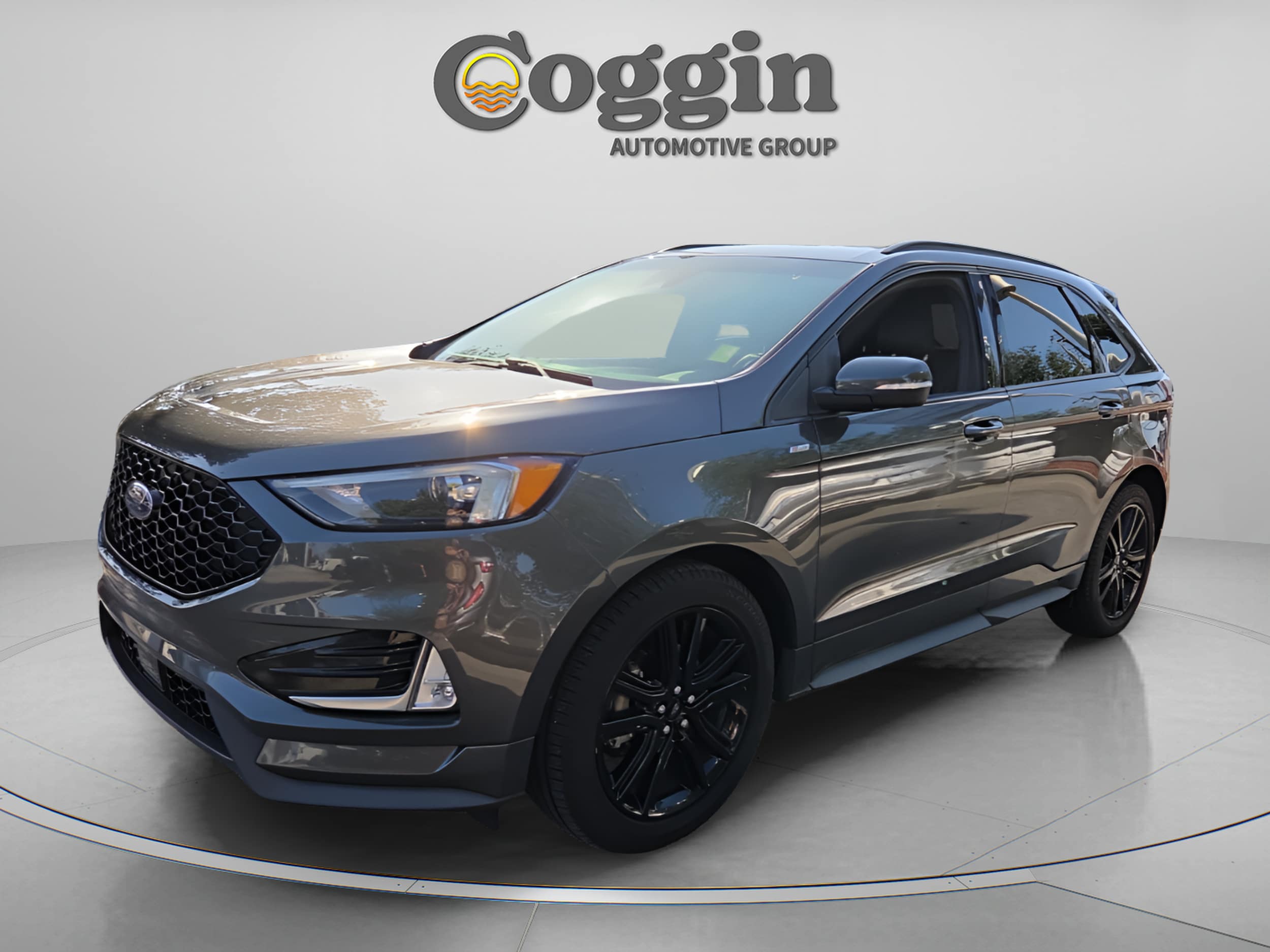 2020 Ford Edge ST-Line's photo