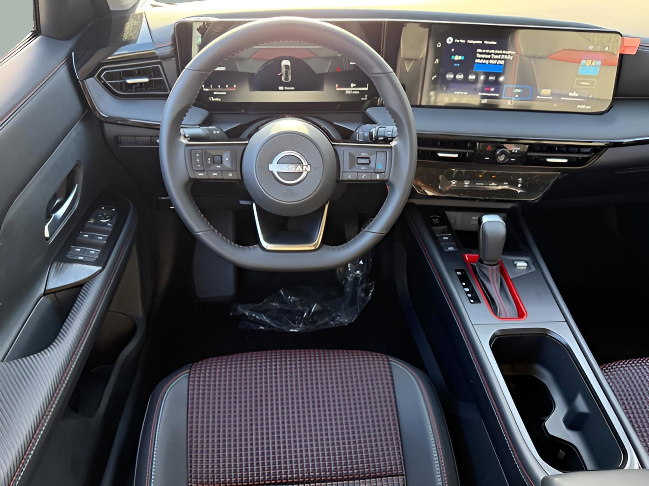 2026 Nissan KICKS SR - Photo 16