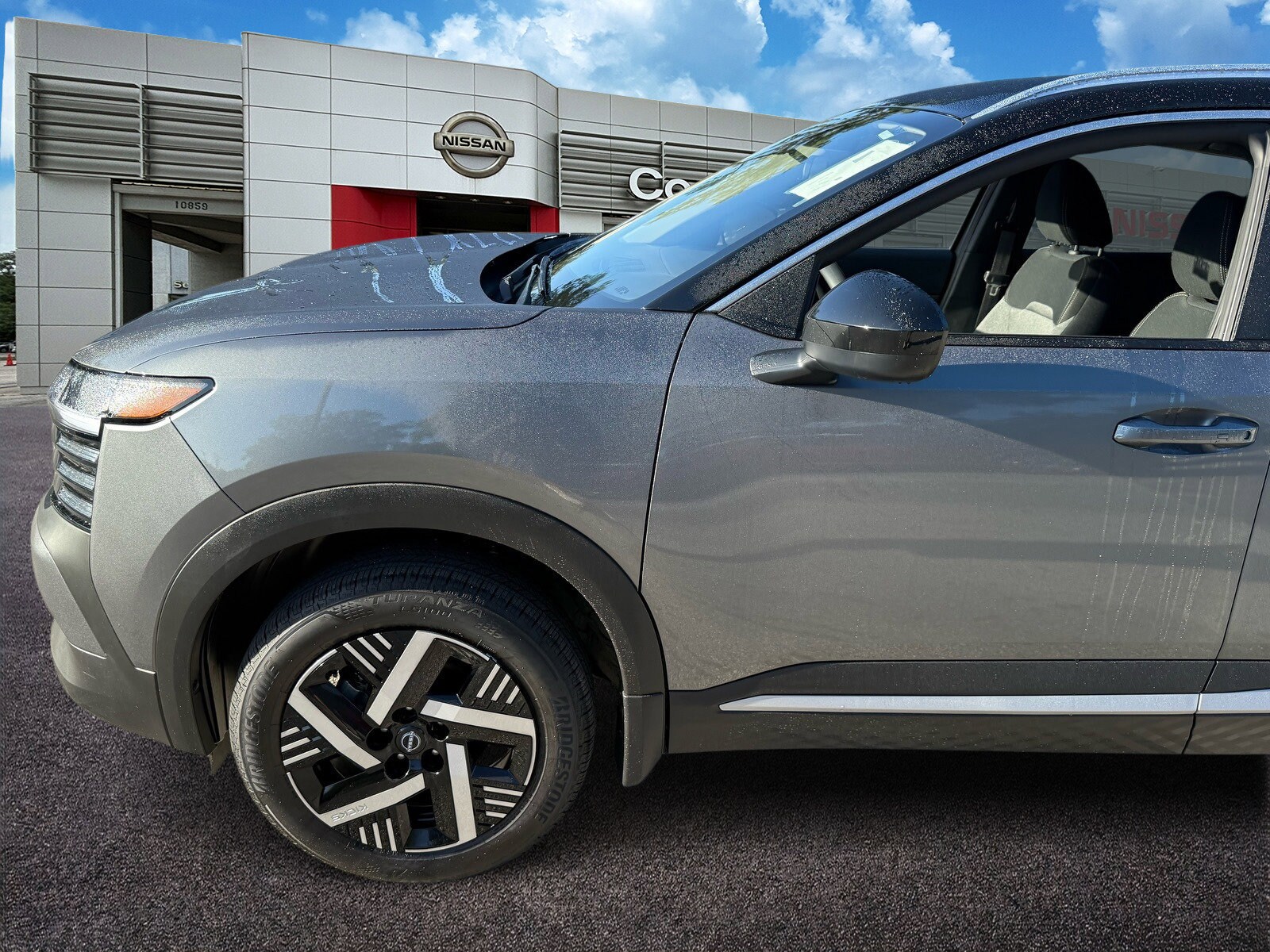 2026 Nissan Kicks SV photo 2