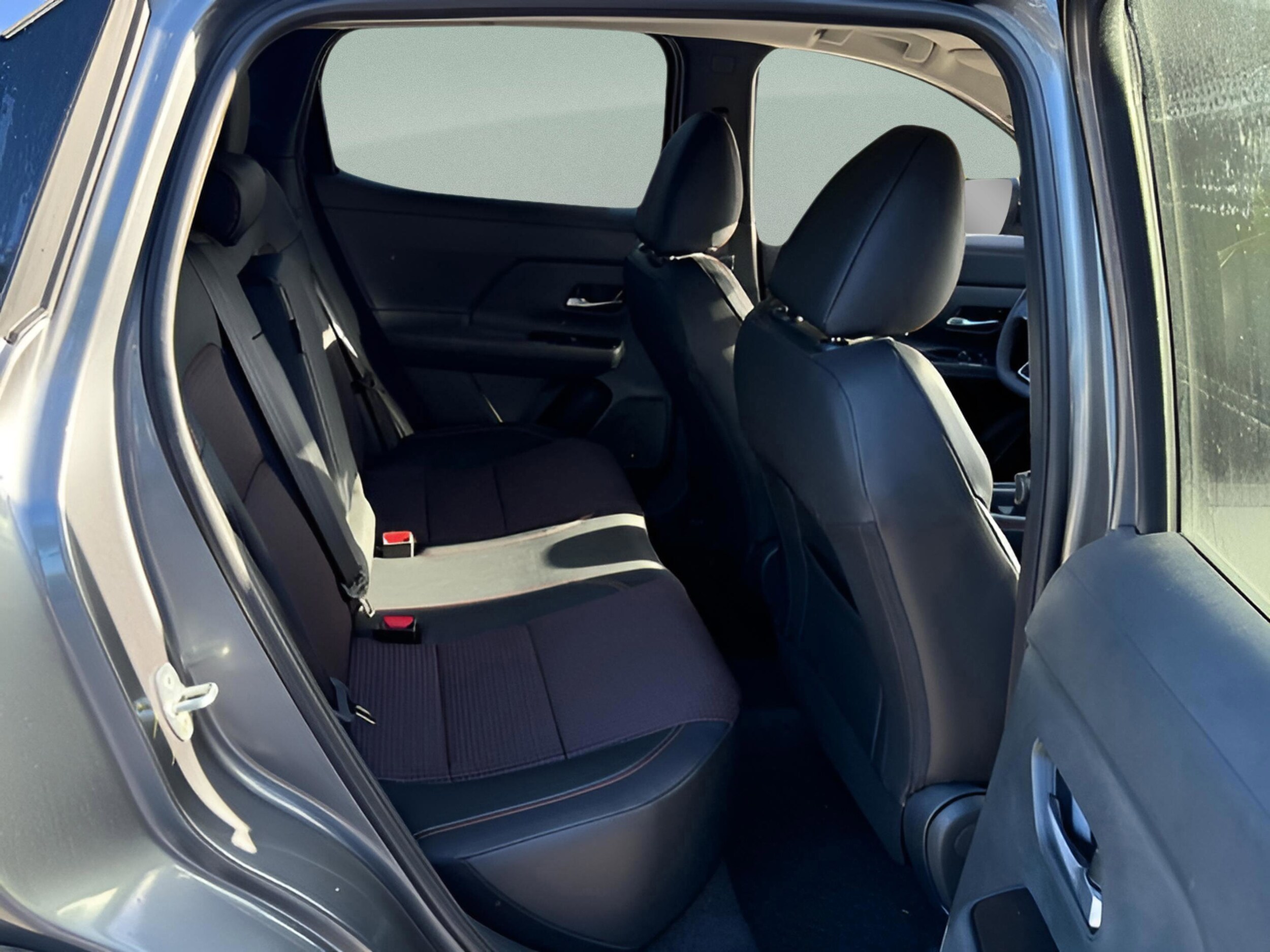 2026 Nissan KICKS SR - Photo 15