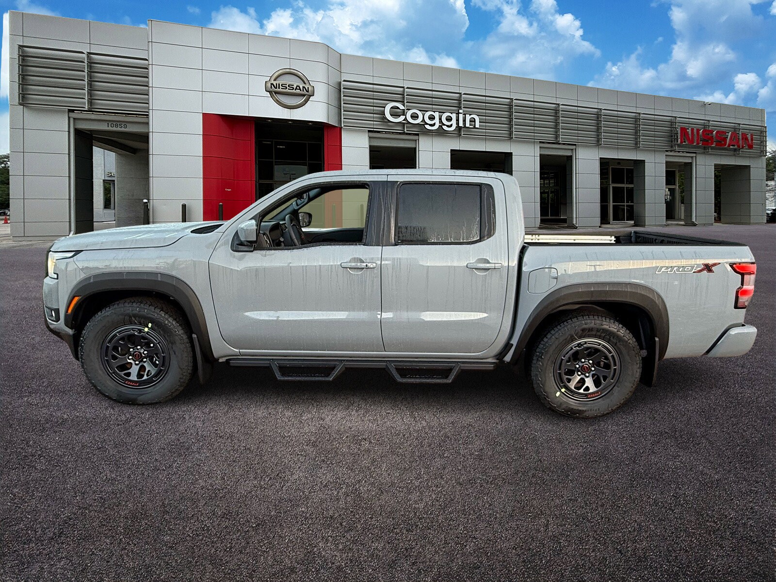 2026 Nissan Frontier PRO-X photo 3