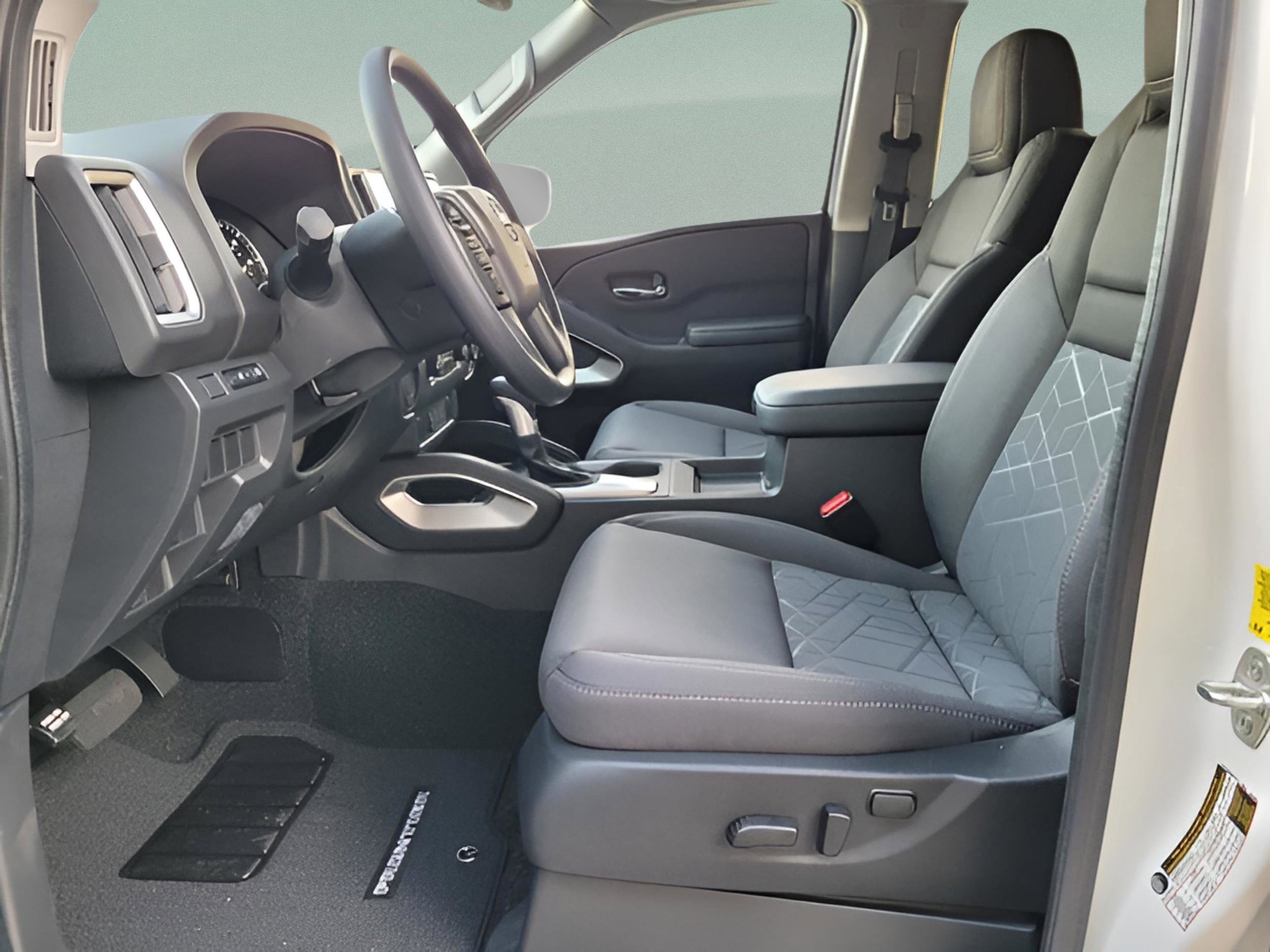 2026 Nissan Frontier SV - Photo 10