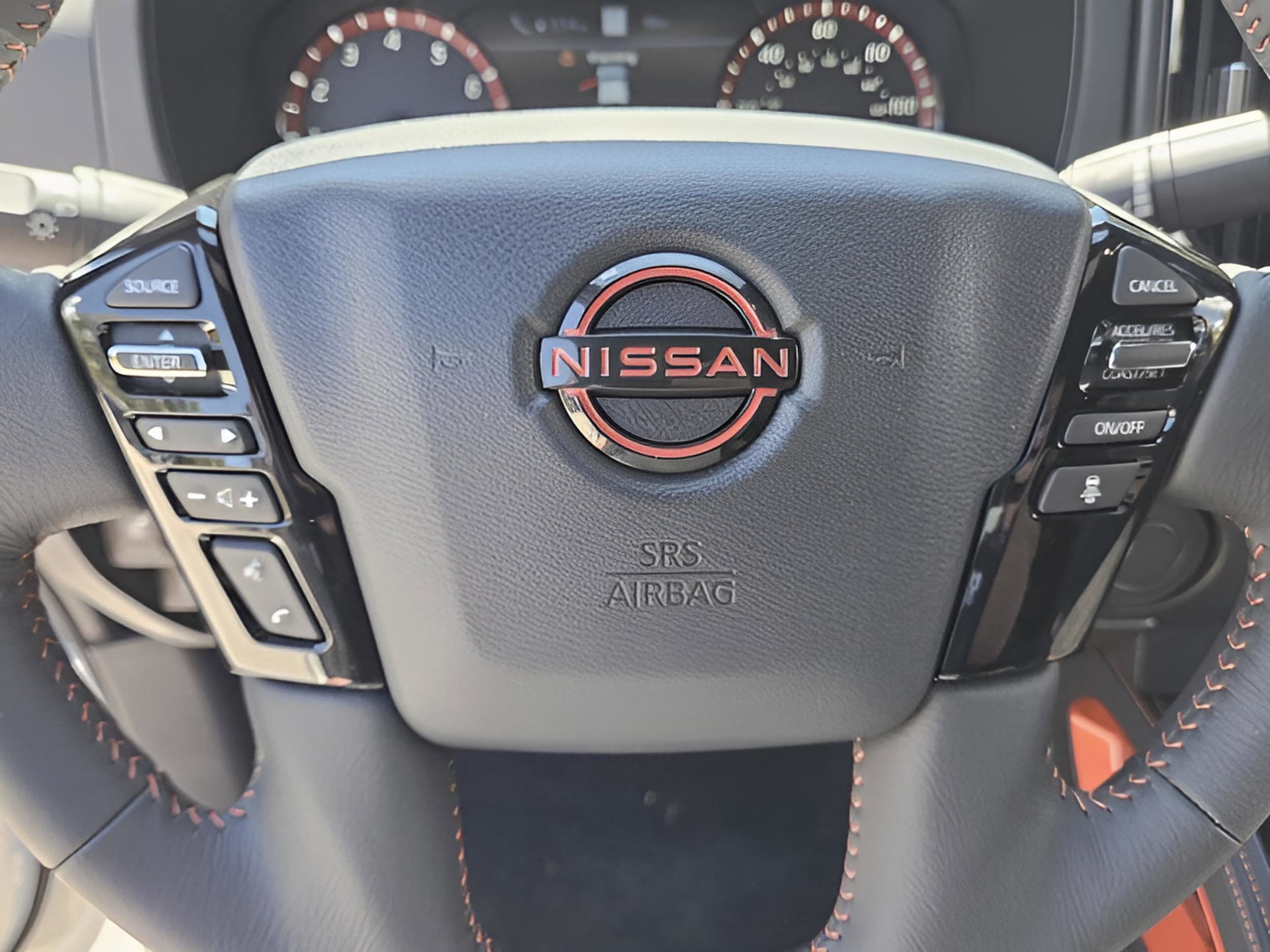 2026 Nissan Frontier PRO-X - Photo 8