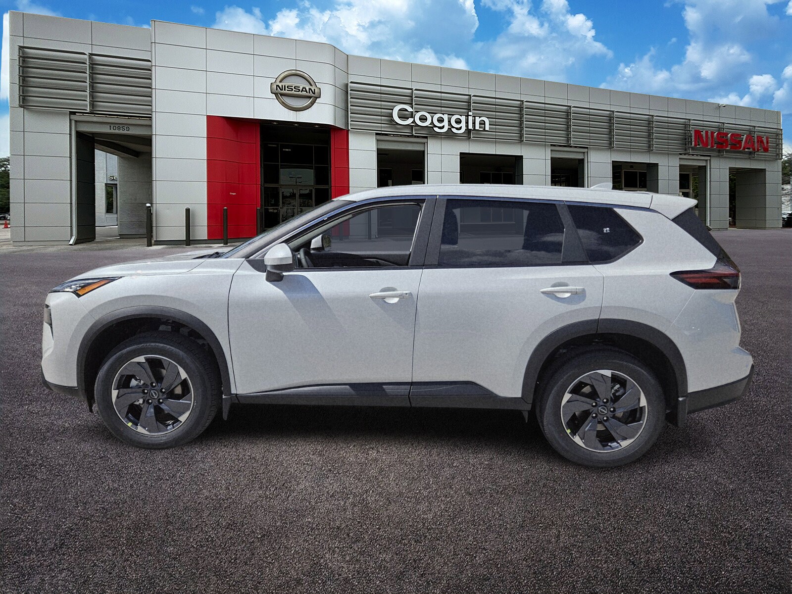2026 Nissan Rogue SV photo 2