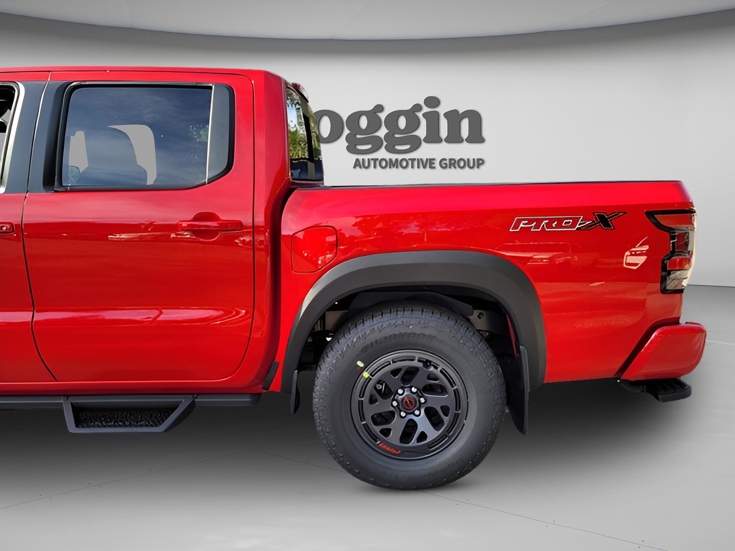 2026 Nissan Frontier PRO-X - Photo 9