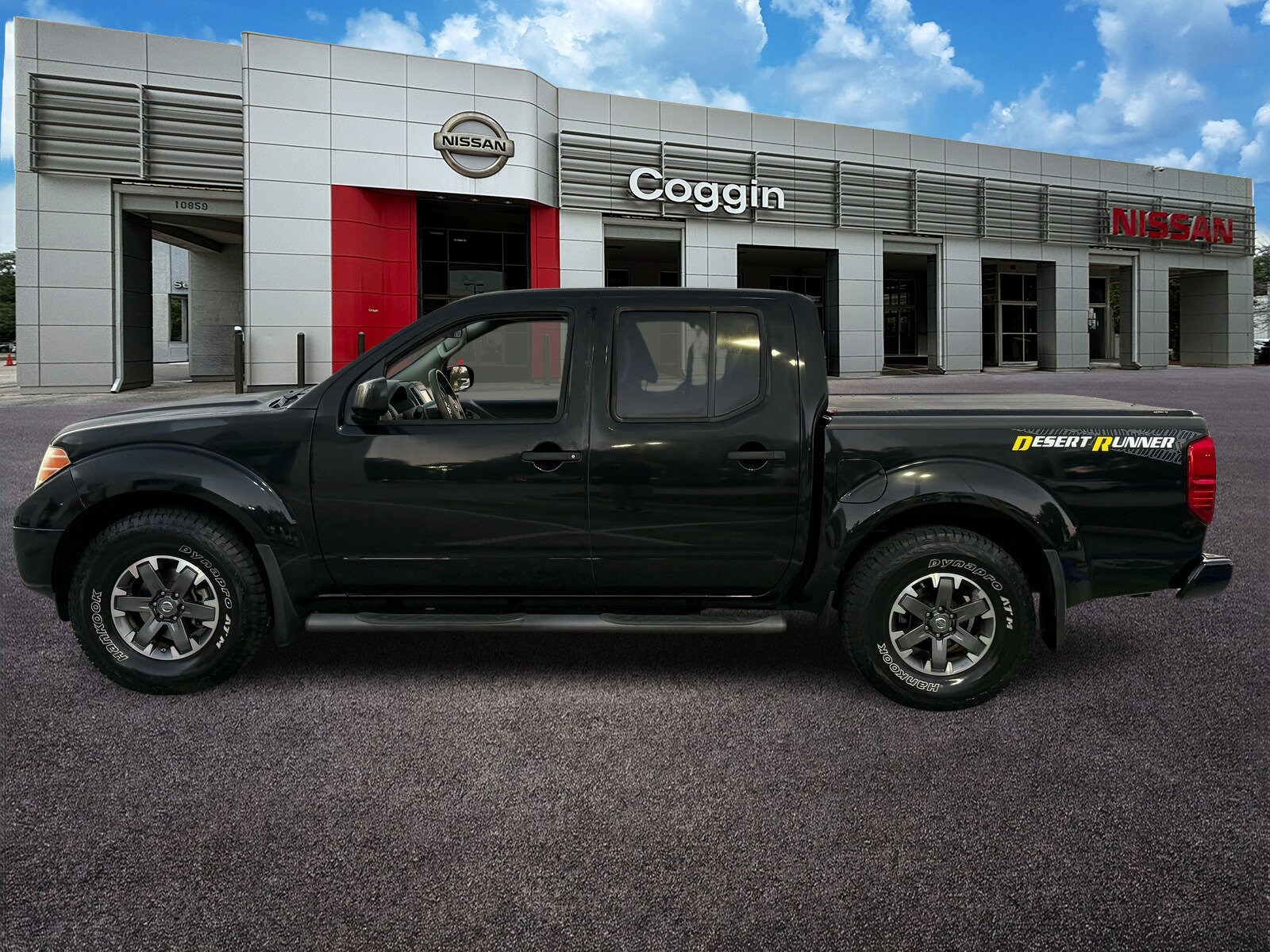 2019 Nissan Frontier Desert Runner photo 3