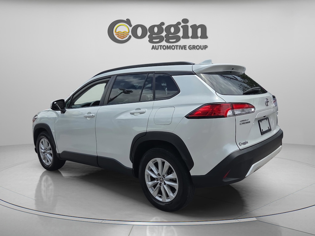 Used 2023 Toyota Corolla Cross LE SUV