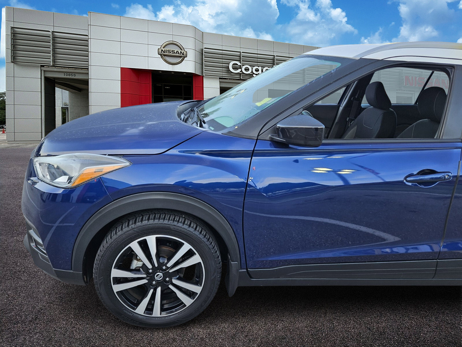 Used 2019 Nissan Kicks SV with VIN 3N1CP5CUXKL556538 for sale in Jacksonville, FL