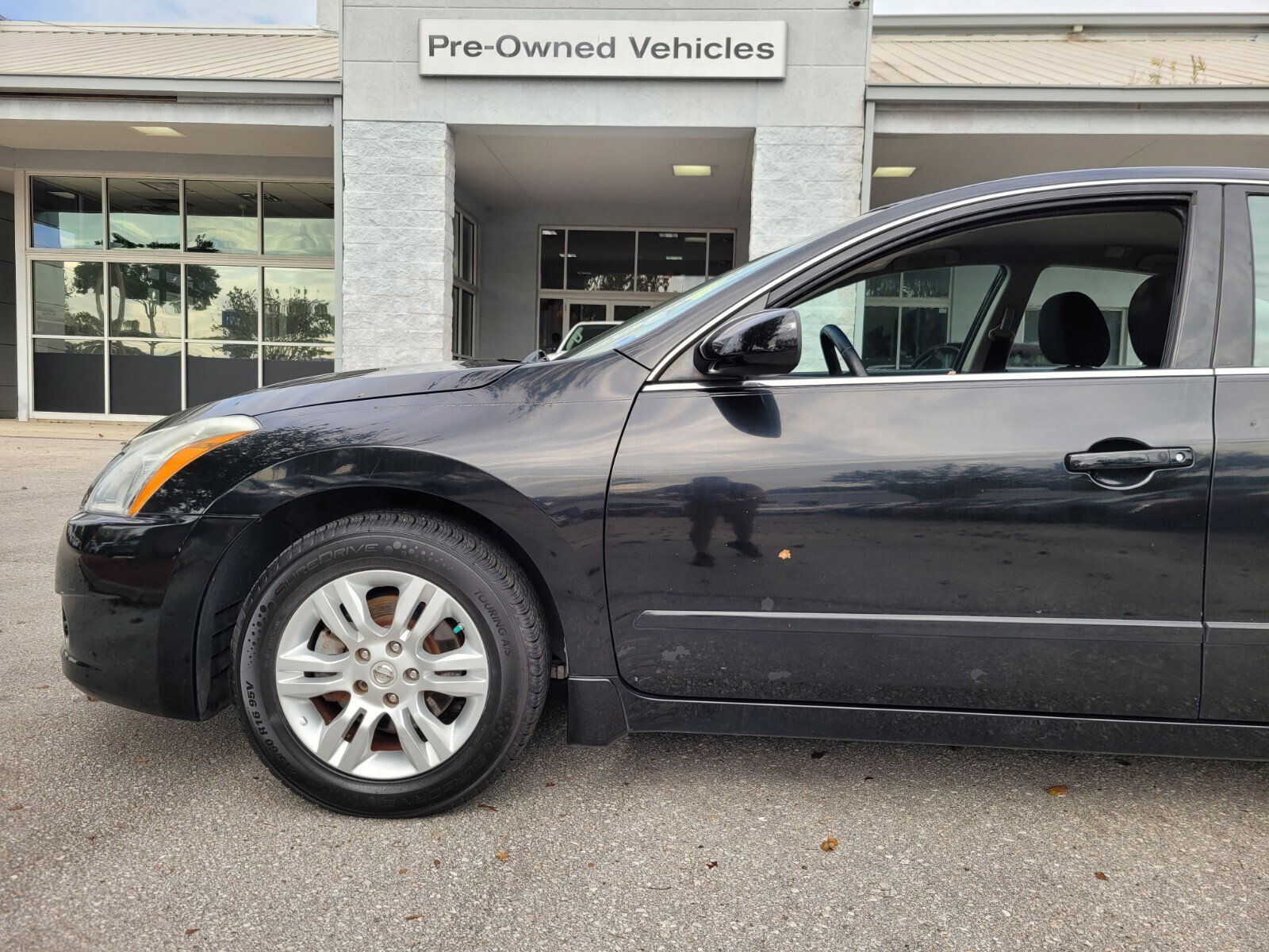 2012 Nissan Altima 2.5 S photo 2