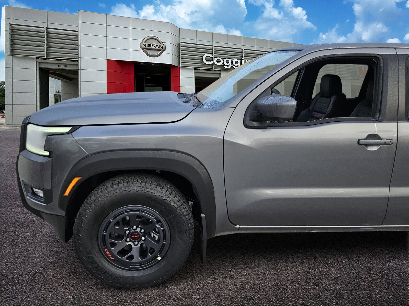 2026 Nissan Frontier PRO-X photo 2