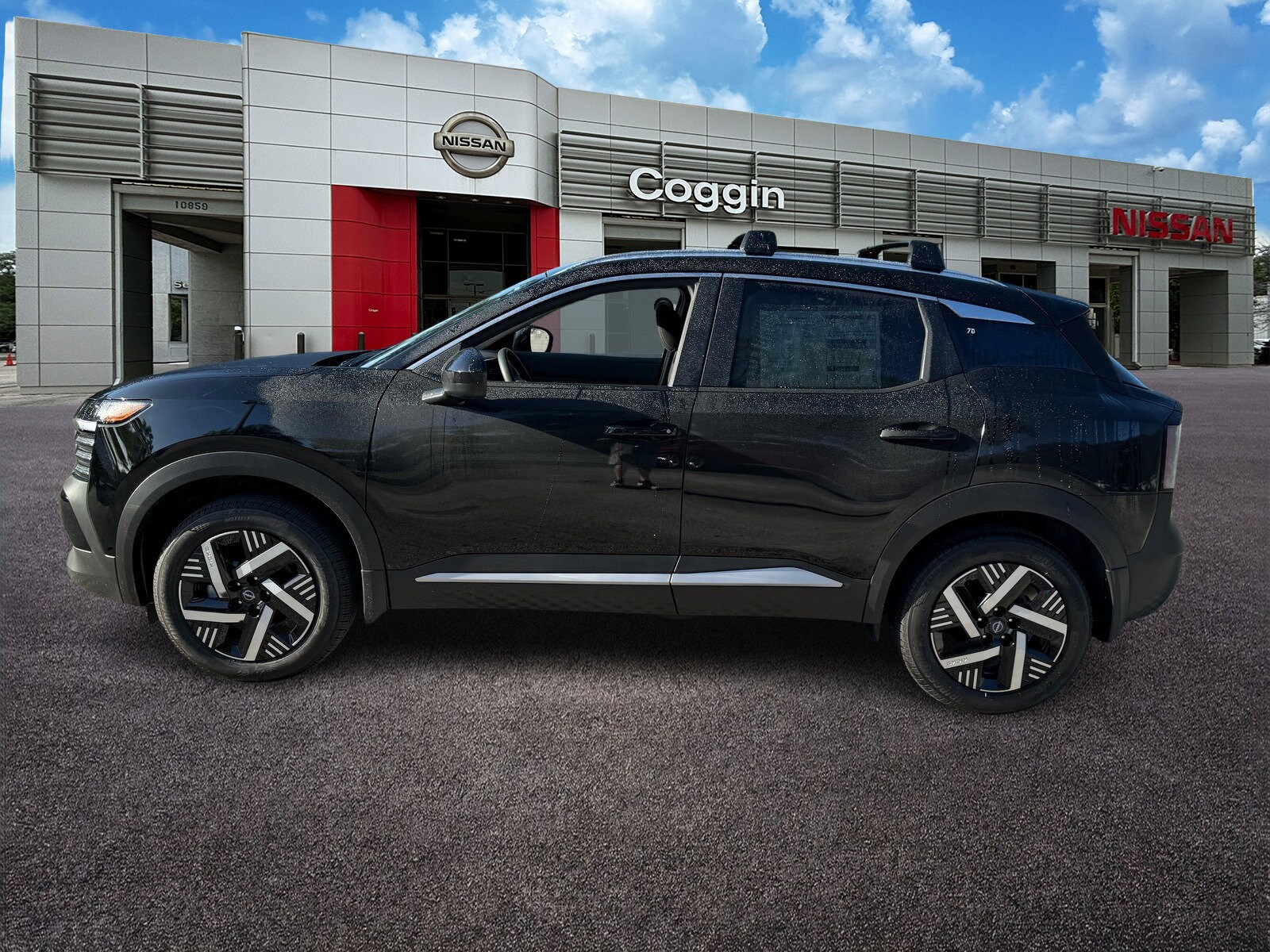 2026 Nissan Kicks SV photo 2