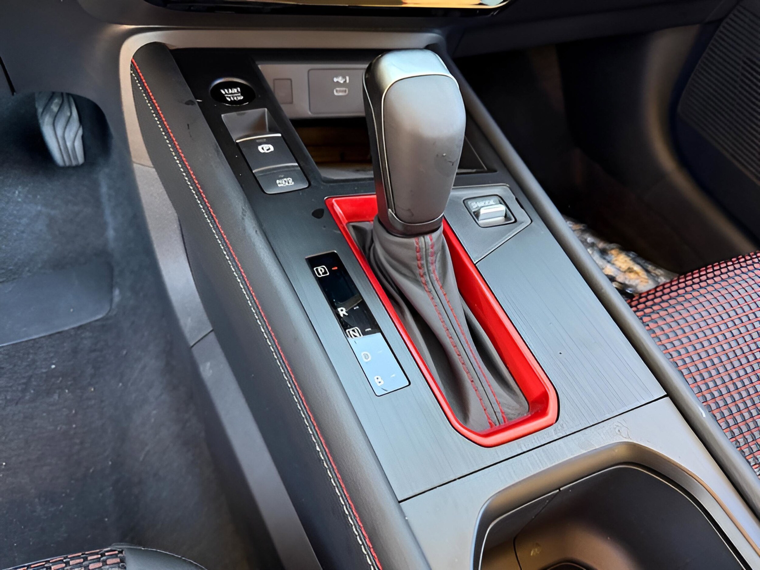 2026 Nissan KICKS SR - Photo 7
